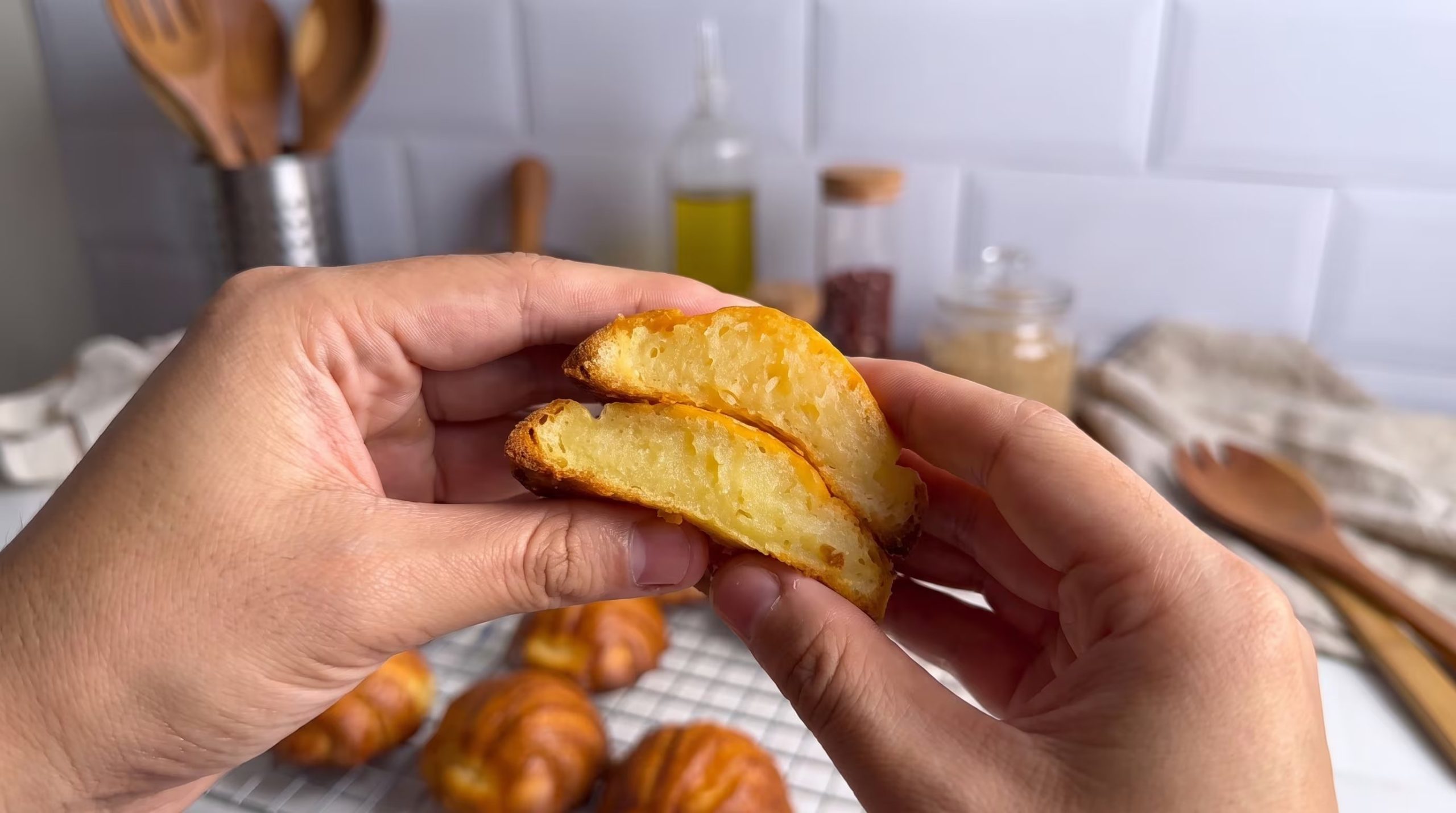 Un postre con un interior elástico y masticable, típico de los postres elaborados con harina de arroz glutinoso. (Imagen Ilustrativa Infobae)