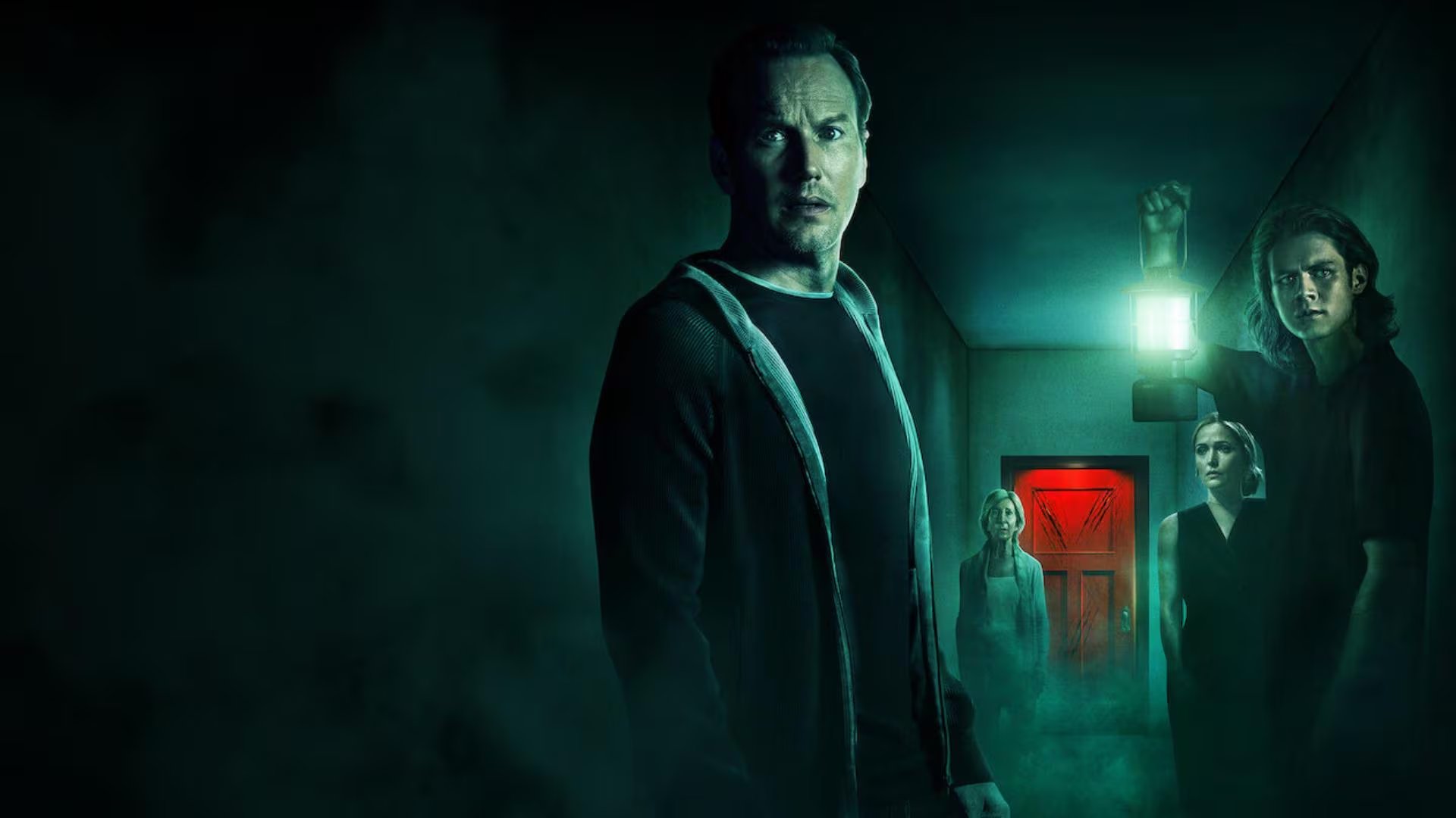 Padre e hijo regresan a El Más Allá para cerrar definitivamente la puerta roja. La película, disponible en Netflix, marcó el debut de Wilson detrás de cámara (Blumhouse)