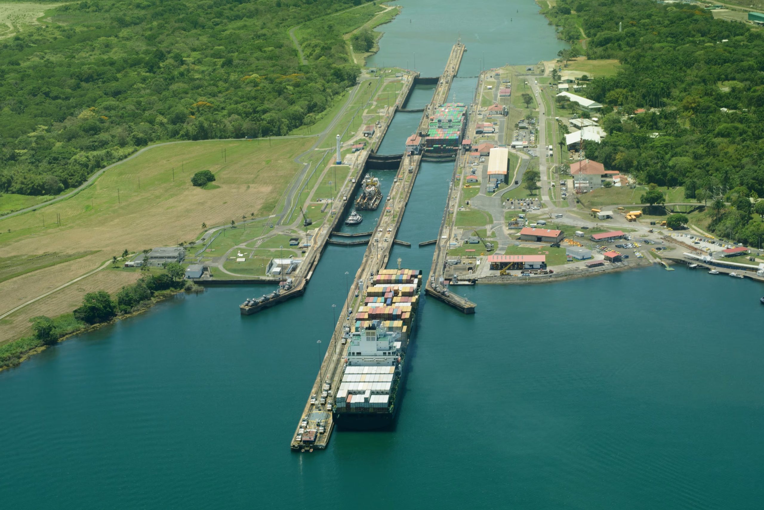 Con la nueva restricción, la vía interoceánica busca equilibrar la disponibilidad de agua con la continuidad operativa (Foto: Shutterstock)