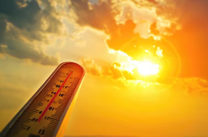 El estrés térmico incompensable ocurre cuando el cuerpo ya no puede mantener estable su temperatura interna, y una exposición prolongada puede volverse peligrosa y mortal. (Freepik)