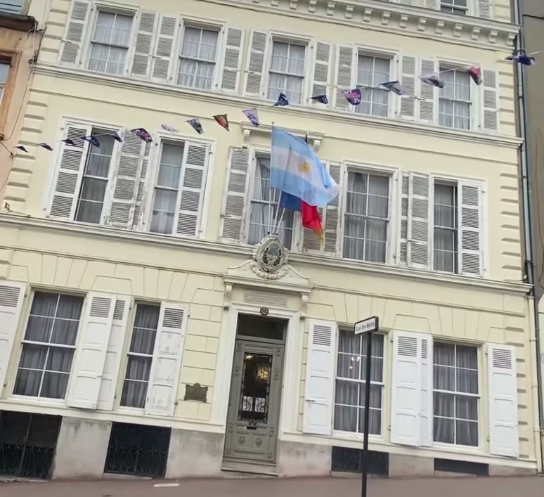 La propiedad fue adquirida por el Estado argentino en 1926 y desde 1968 funciona exclusivamente como casa museo bajo la órbita de la Embajada Argentina en París (Infobae en Vivo)