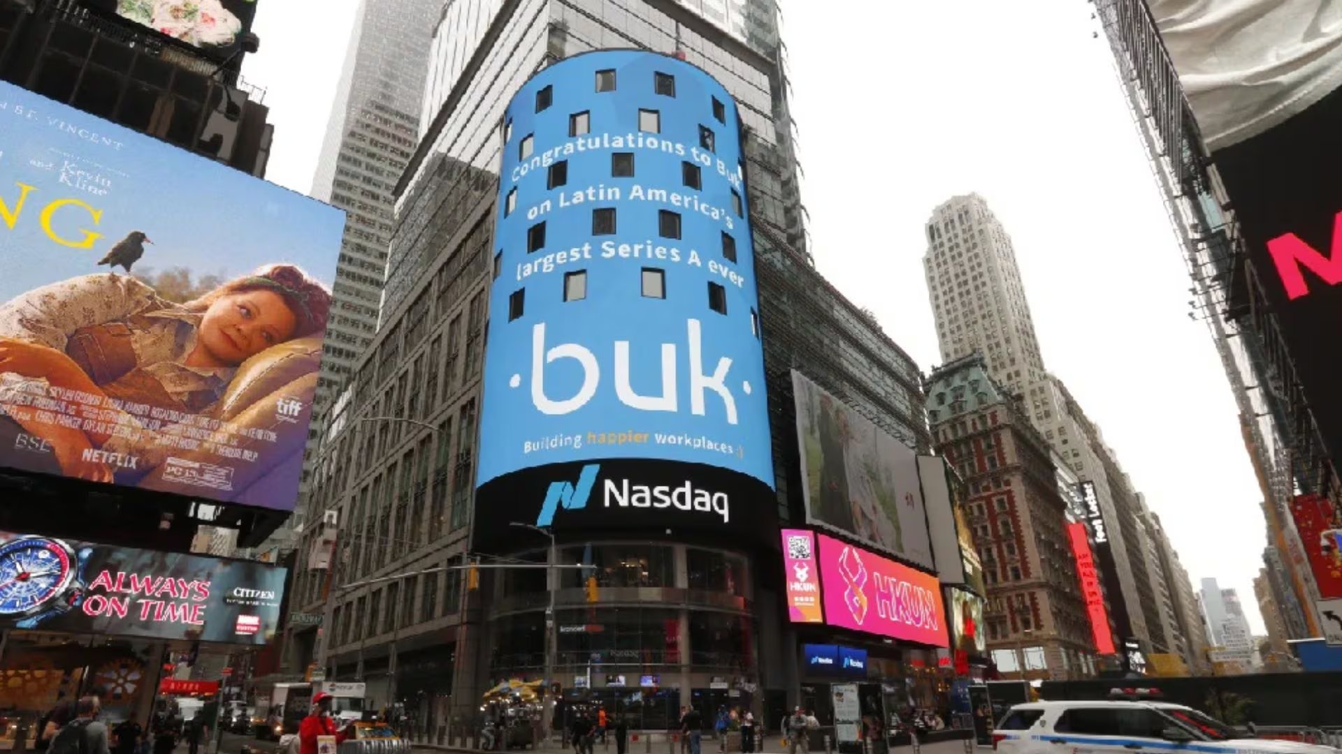 El estudio de Buk recomienda usar la inteligencia artificial para editar el currículum, pero no para inventar trayectoria ni exagerar experiencias.


