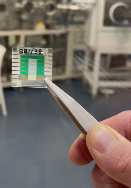 La primera batería cuántica del mundo, totalmente funcional y que sirve como prueba de concepto, ha sido diseñada por CSIRO y sus colaboradores, la Universidad de Melbourne y RMIT. (CSIRO)
