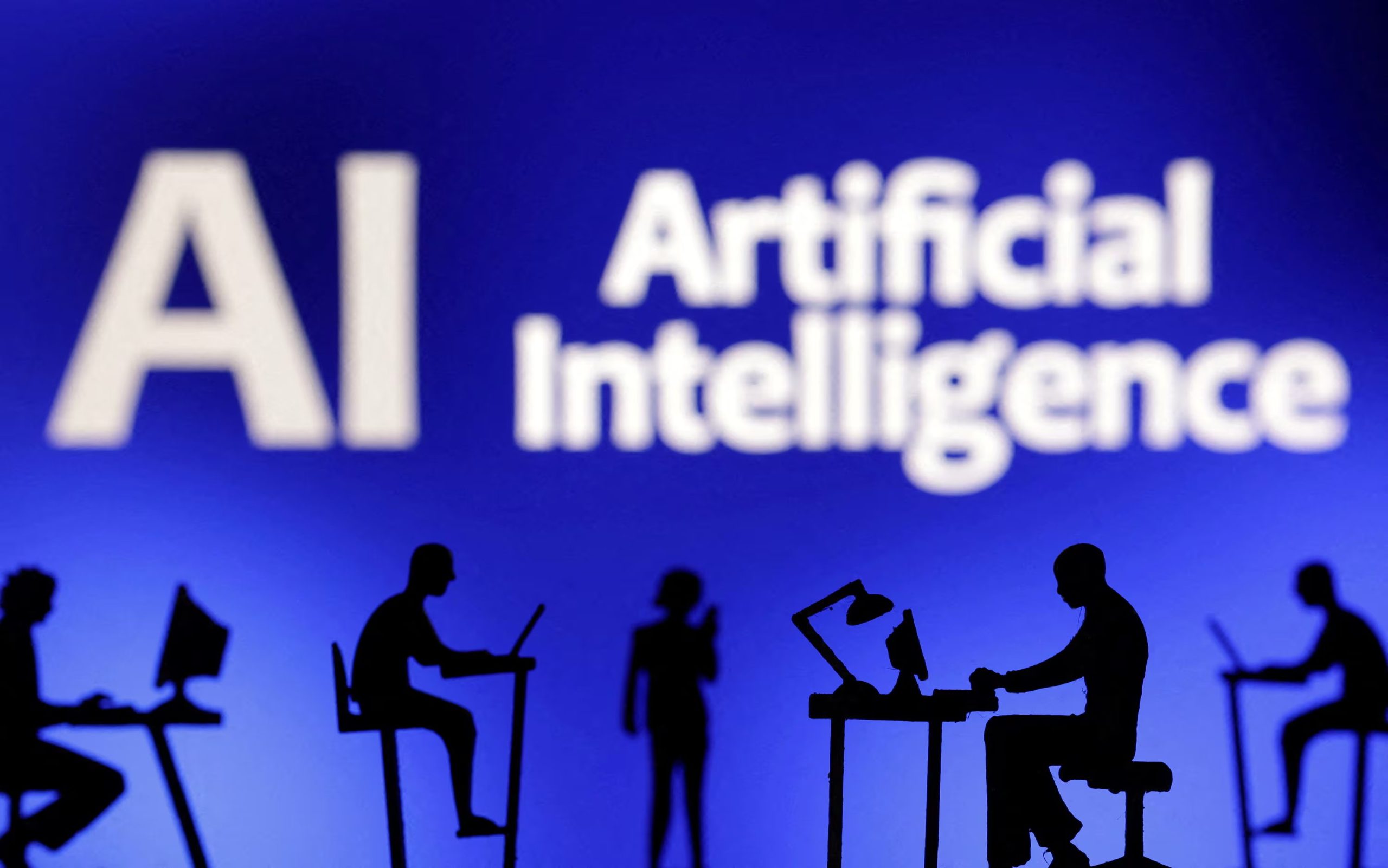 La inteligencia artificial en cámaras domésticas aprende a distinguir personas, animales y sonidos relevantes - REUTERS/Dado Ruvic/Ilustración
