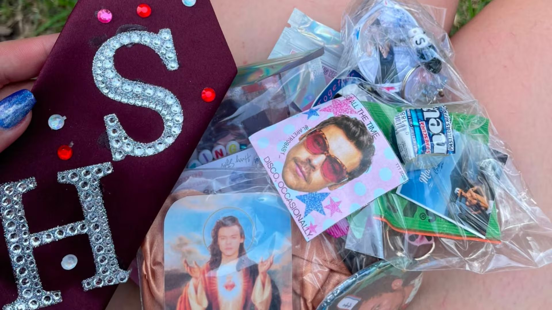 Fans de Harry Styles prepararon sus freebies con antelación (Amisadai González)