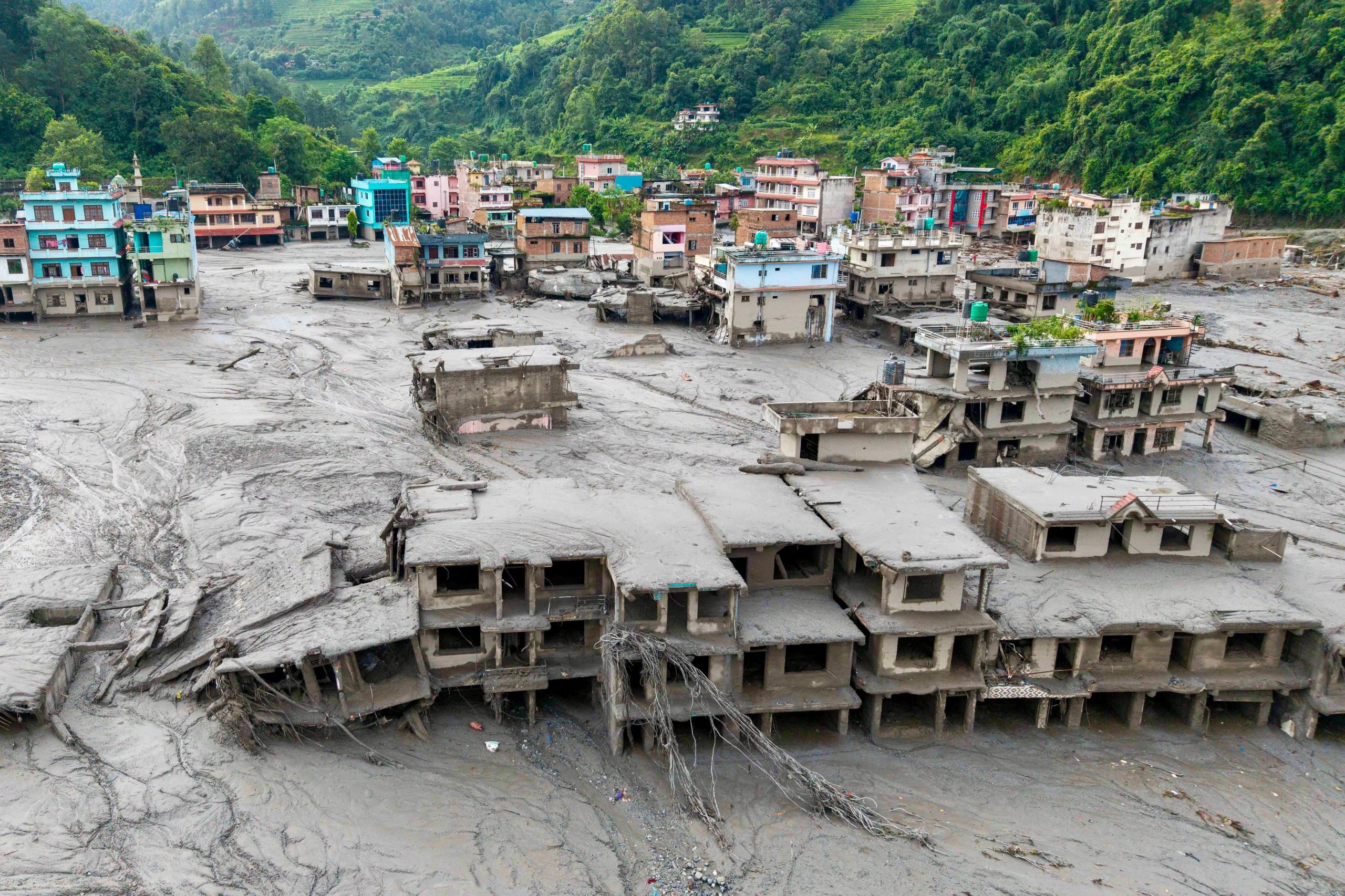 La tragedia en Nepal conmociona al mundo (Photo by Prabin RANABHAT / AFP)