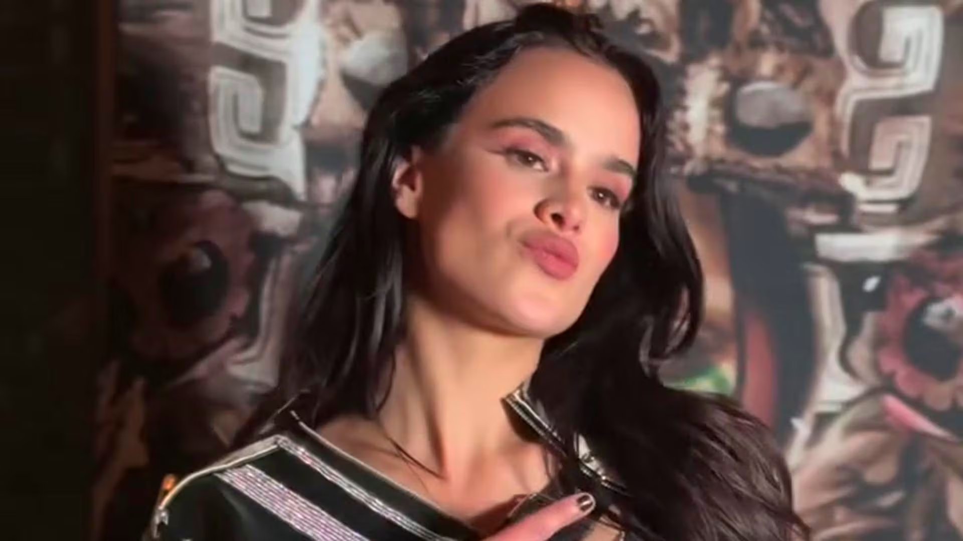 En la misma rueda de prensa, Gala adelantó que el proyecto tiene proyección más allá de México. “Me ando yendo al gabacho, porque ando viendo allá y mi álbum también tiene algo de Estados Unidos”, señaló.
Crédito: (Instagram/@galamontes)