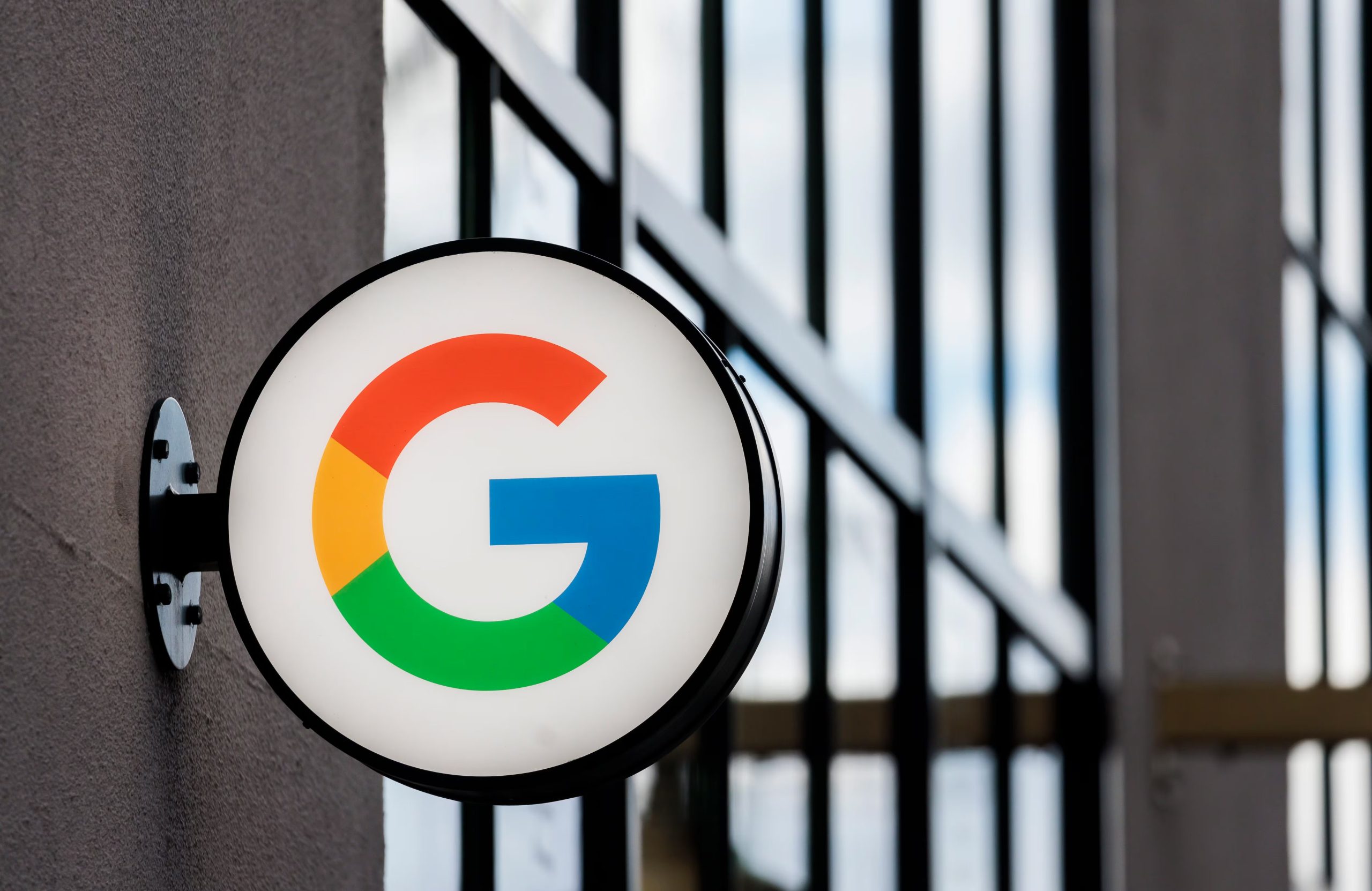 Google dejará de permitir la importación automática de mensajes por POP desde la web, lo que reducirá el uso de Gmail como centro único del correo electrónico. (EFE/EPA/Justin Lane)
