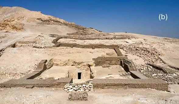 La Tumba Tebana 209 fue encontrada en la Necrópolis de Tebas, una vasta zona de enterramientos situada en la orilla occidental del Nilo, frente a la ciudad de Luxor, en Egipto (J. Carballo-Pérez Universidad de La Laguna)