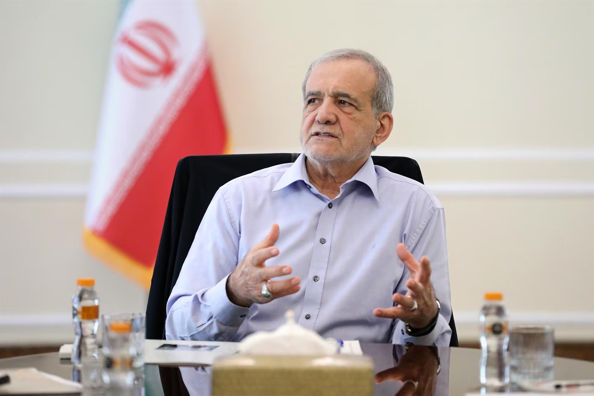 El presidente iraní, Masoud Pezeshkian, abogó por una solución diplomática