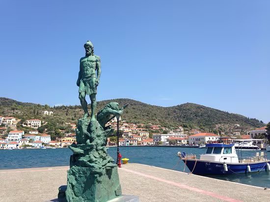 Estatua de Ulises, en Ítaca