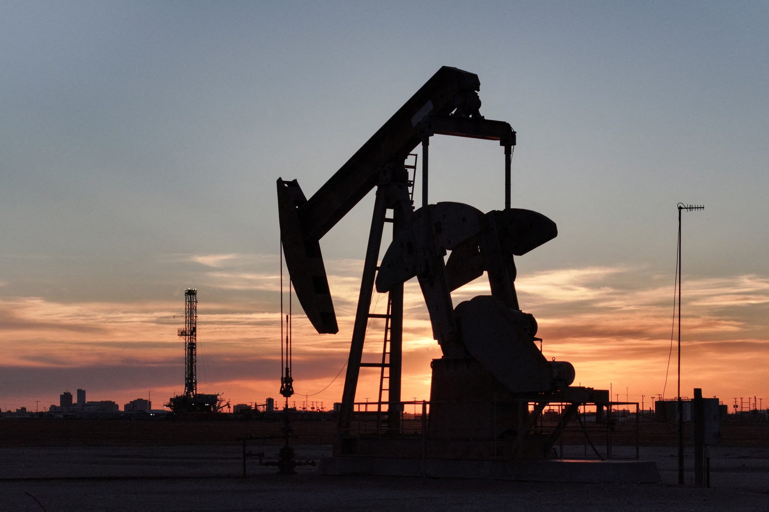 El petróleo pierde liderazgo, las exportaciones colombianas caen frente al auge de la cocaína - crédito Eli Hartman/REUTERS