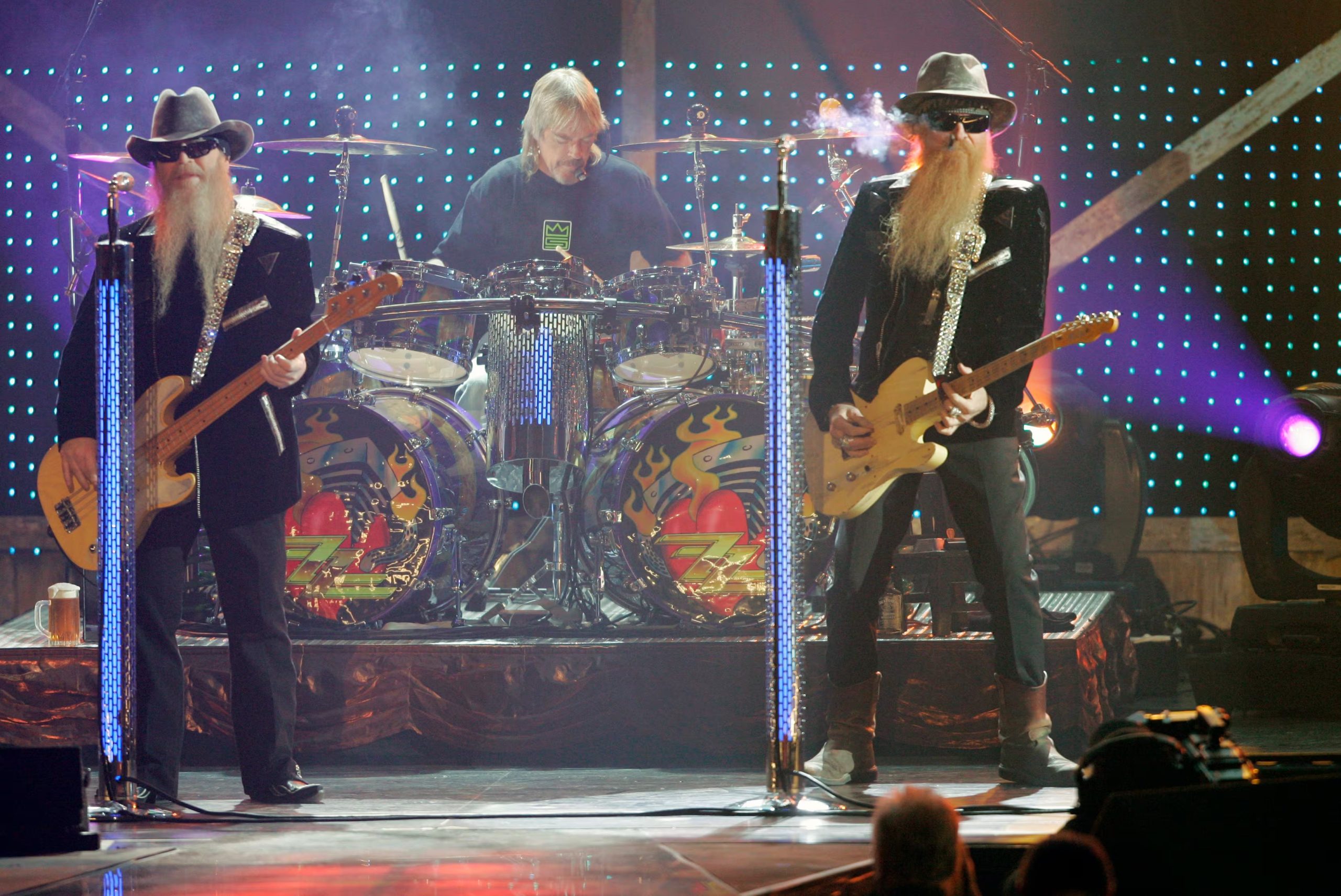 Tras la ausencia de Beard y la muerte de Dusty Hill, la banda reorganizó su formación para mantener su presencia sobre los escenarios (REUTERS/Steve Marcus)