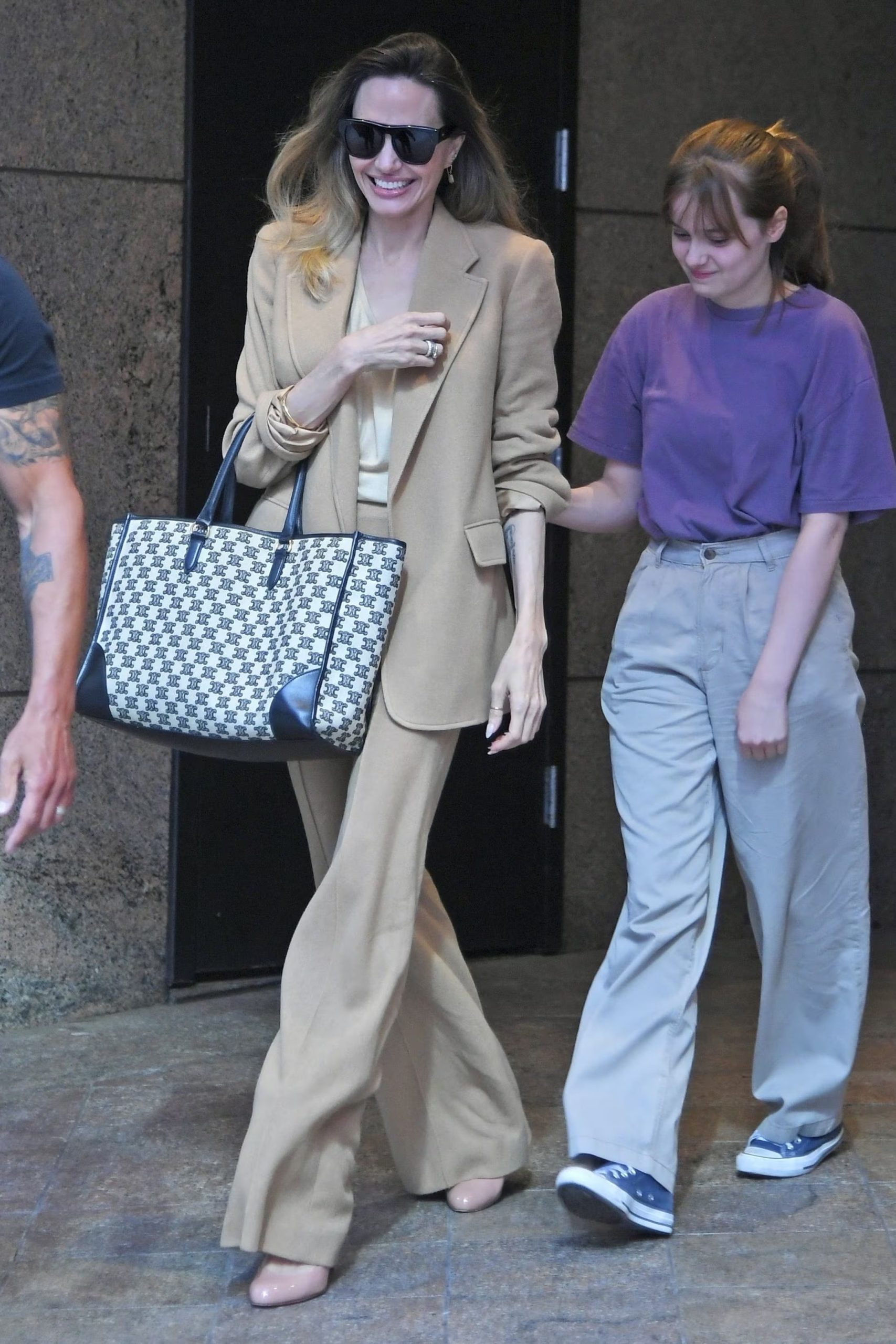 Vivienne ya había utilizado el nombre Vivienne Jolie en los créditos de la producción teatral The Outsiders. (Photo © 2023 Backgrid/The Grosby Group)
