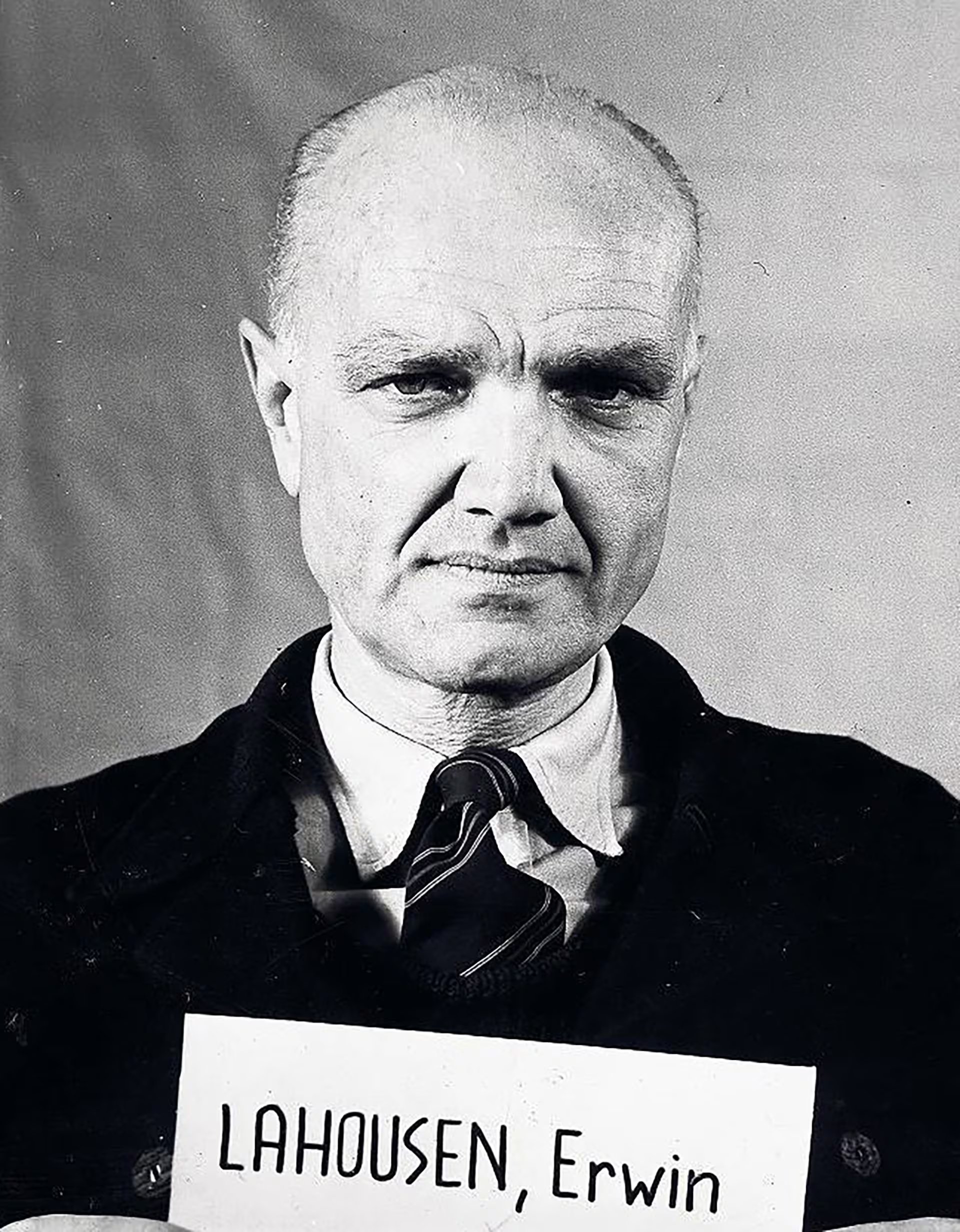 Erwin von Lahousen, un general del ejército alemán que se oponía a Hitler, declaró en el Juicio de Núremberg y desentrañó las mentiras con que los nazis dieron comienzo a la Segunda Guerra Mundial
