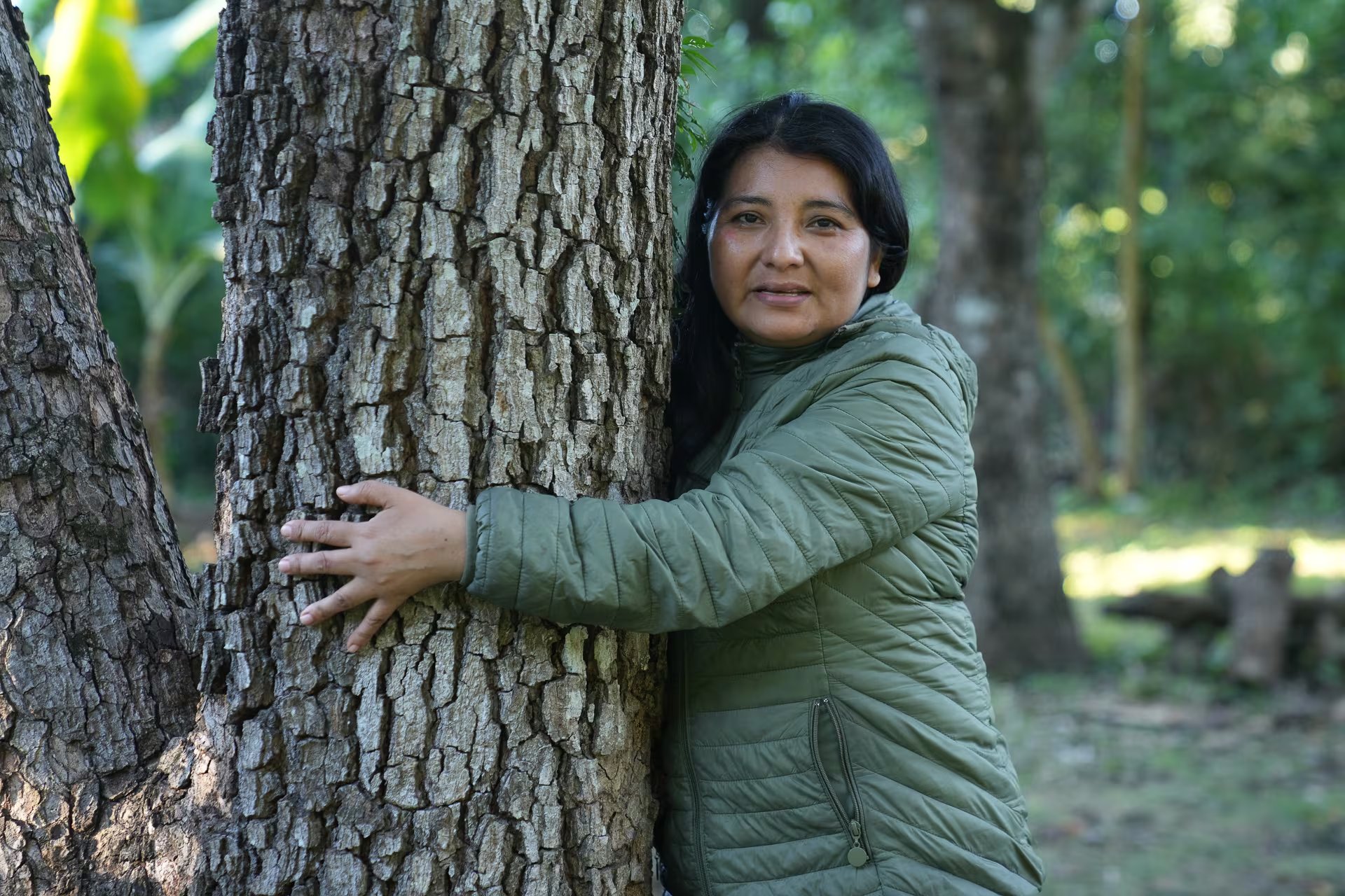 Naty Valdez, mujer guaraní líder de Yariguarenda, en Salta. Una verdadera cuidadora de la Yunga. Los guaraníes saben y sienten cómo la cultura ancestral repara el bosque