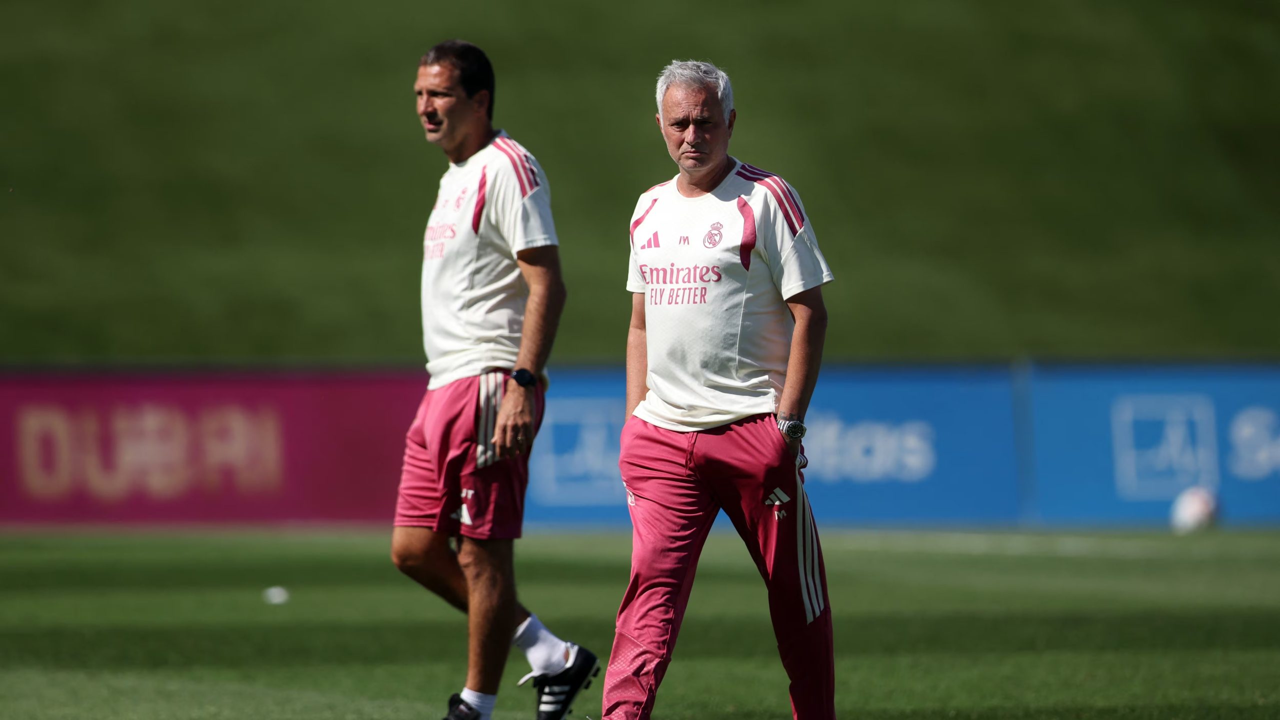 El entrenador del Real Madrid, José Mourinho (REUTERS/Alejandro Martinez Velez)