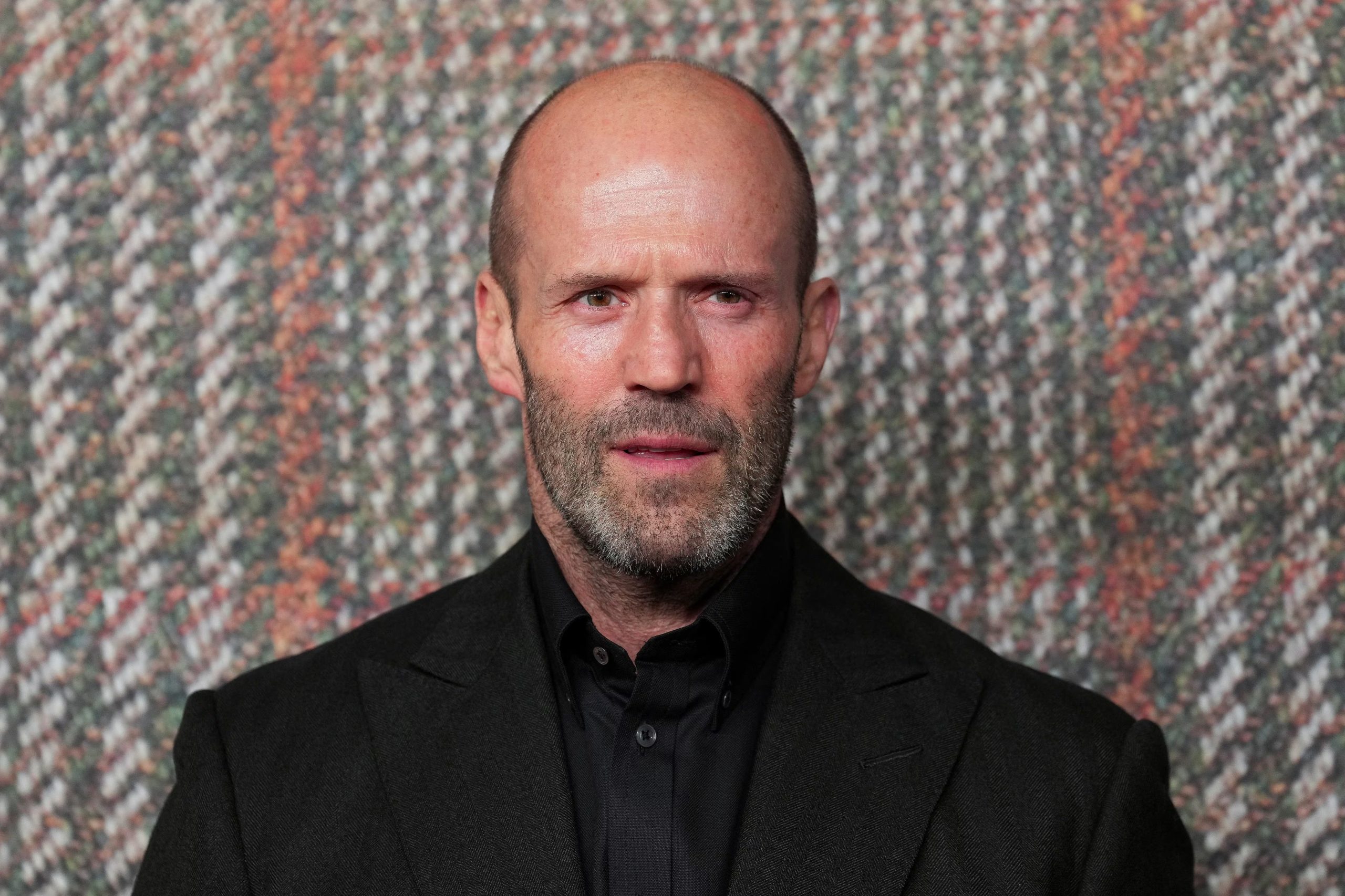 En The Beekeeper y A Working Man, las sesiones de Jason Statham se centraron en movilidad, cardio, estiramientos y habilidades como saltar o esprintar (REUTERS/Maja Smiejkowska)