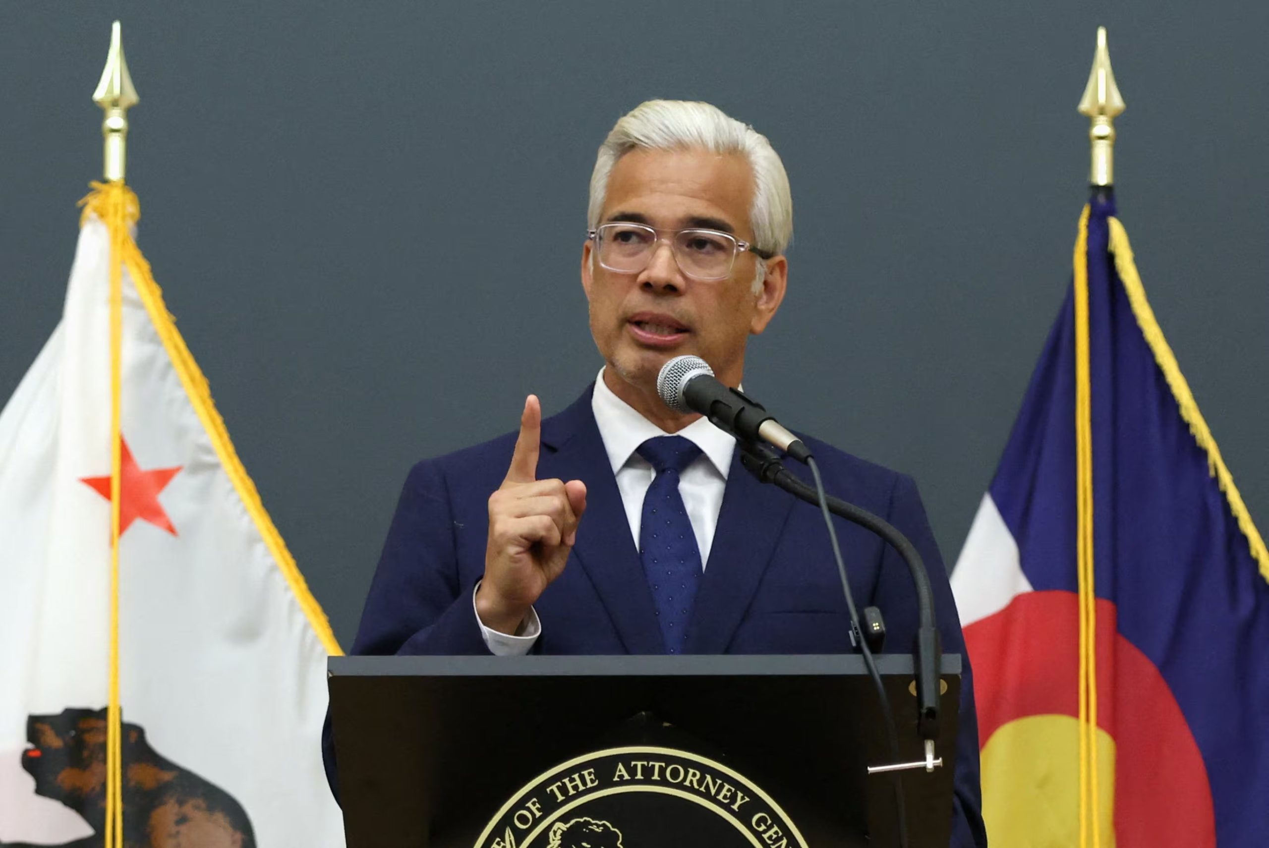 Rob Bonta, fiscal general de California, impulsó medidas para reforzar la protección de menores en redes sociales (REUTERS/Manuel Orbegozo)