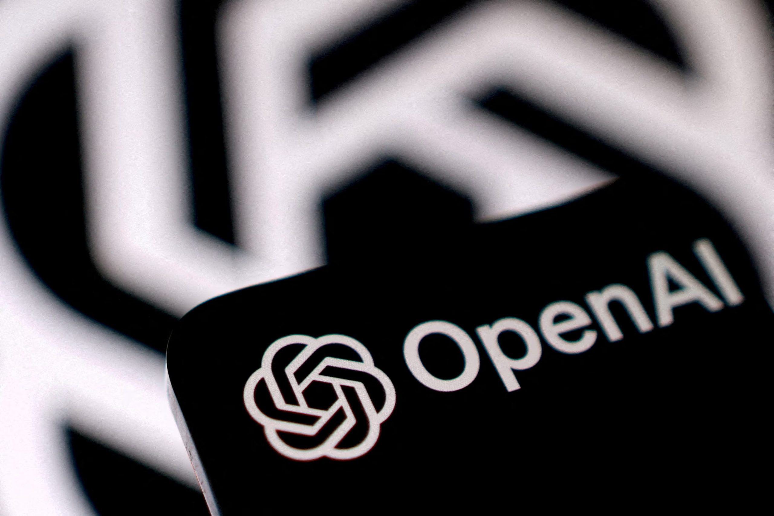 OpenAI sigue en expansión, pero algunos altos ejecutivos han decidido abandonar la empresa de IA. REUTERS/Dado Ruvic/Illustration/File Photo