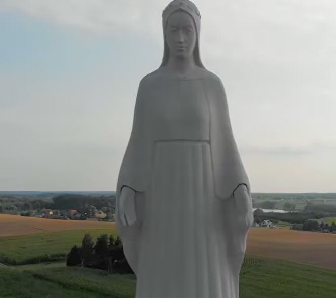 La inversión de 100 millones de zlotis impulsa el monumento mariano que atrae atención nacional e internacional (Captura de video)