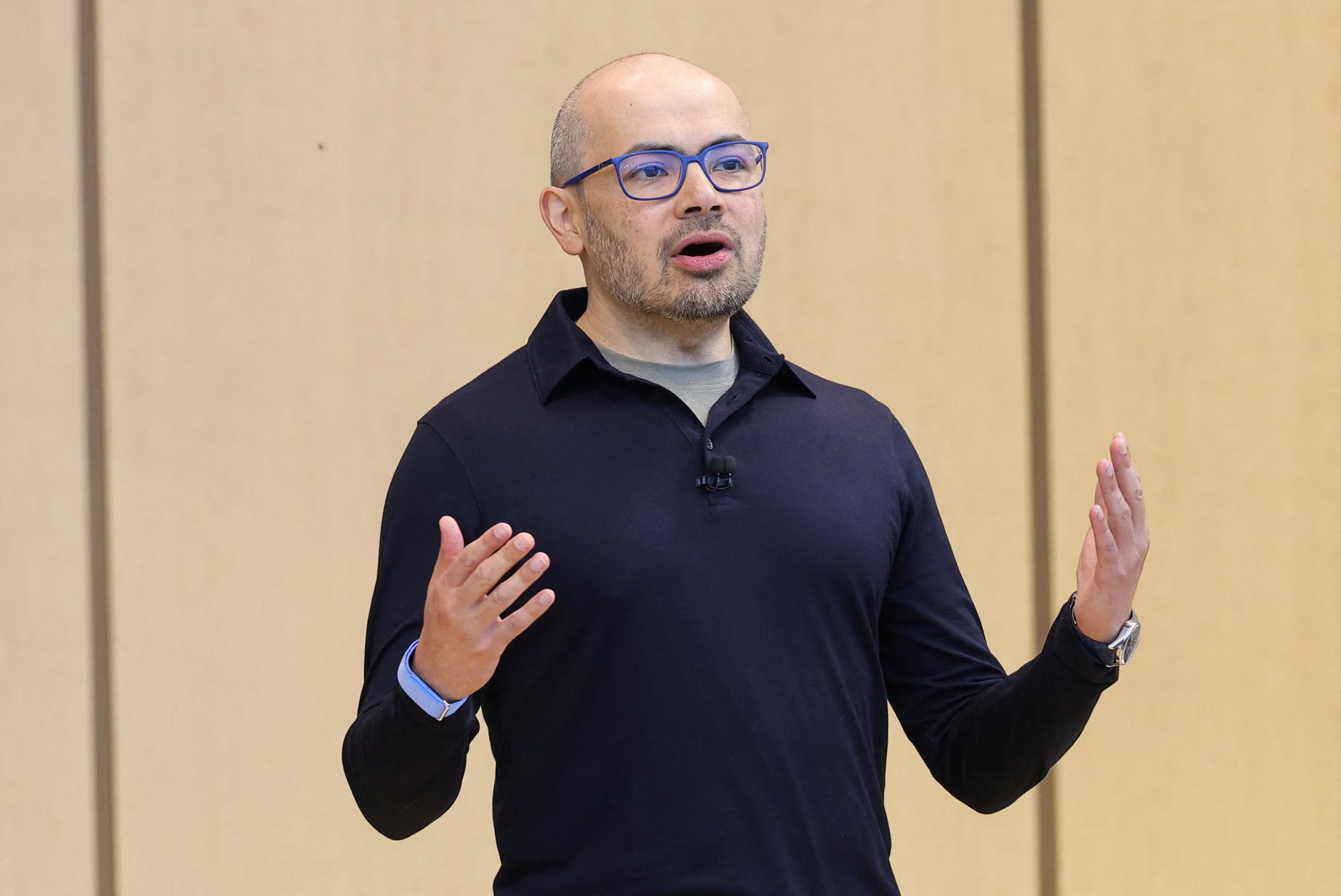 Tras la fusión de DeepMind con Google Brain, Hassabis quedó al frente de Google DeepMind y ahora concentra su trabajo en Gemini, la inteligencia artificial general y los riesgos de sistemas más poderosos (REUTERS/Manuel Orbegozo)