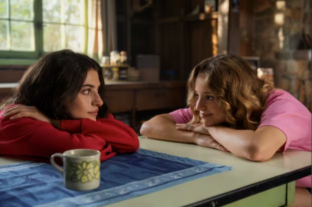 Ella Rubin explicó que preparó su papel con un diario en voz de Annie, una lista de reproducción y un rodaje abierto a la improvisación (Prime Video)