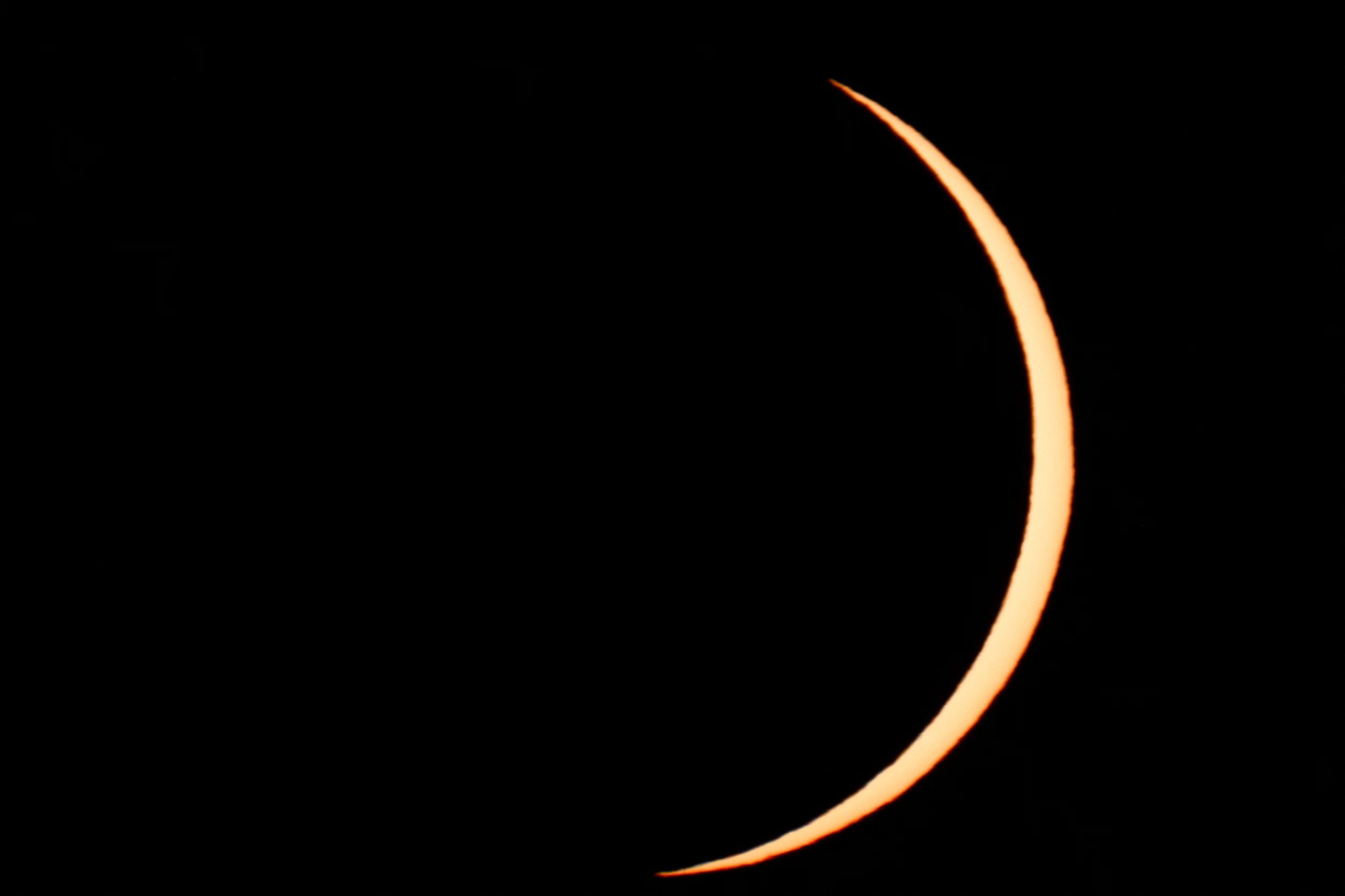 La Luna tapa por completo el Sol durante un eclipse solar, visto desde Villalba del Rey, España, el 12 de agosto de 2026. REUTERS/Ana Beltrán