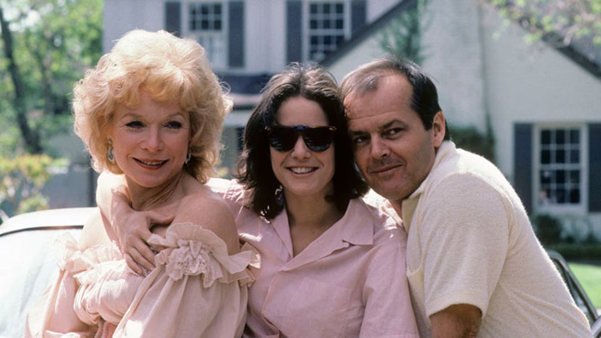 Maclaine junto a Debra Winger y Jack Nicholson en 