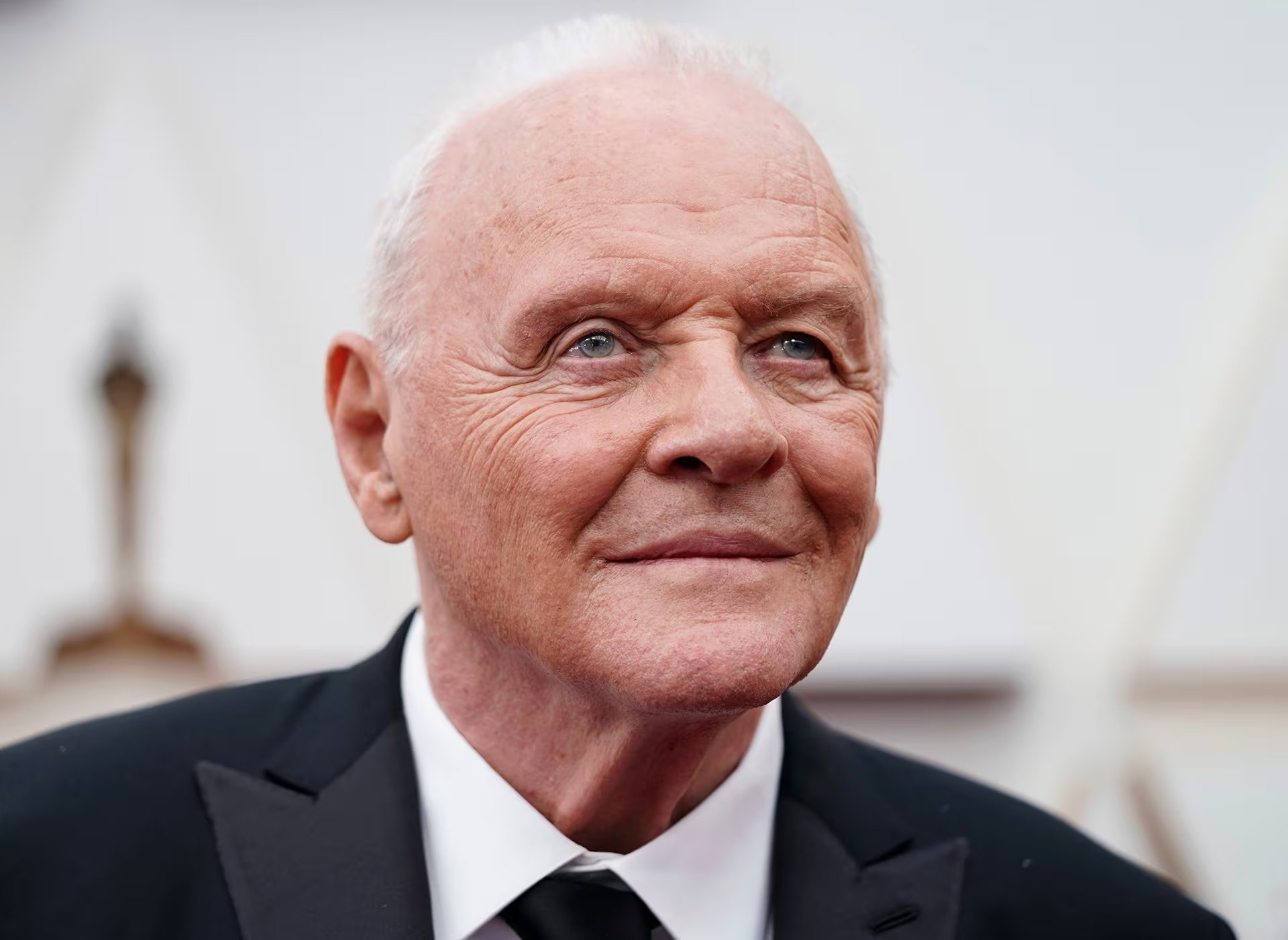 Anthony Hopkins afirmó que su primer amor es la música y recordó que empezó a tocar el piano a los 4 años antes de componer su primera pieza en 1960