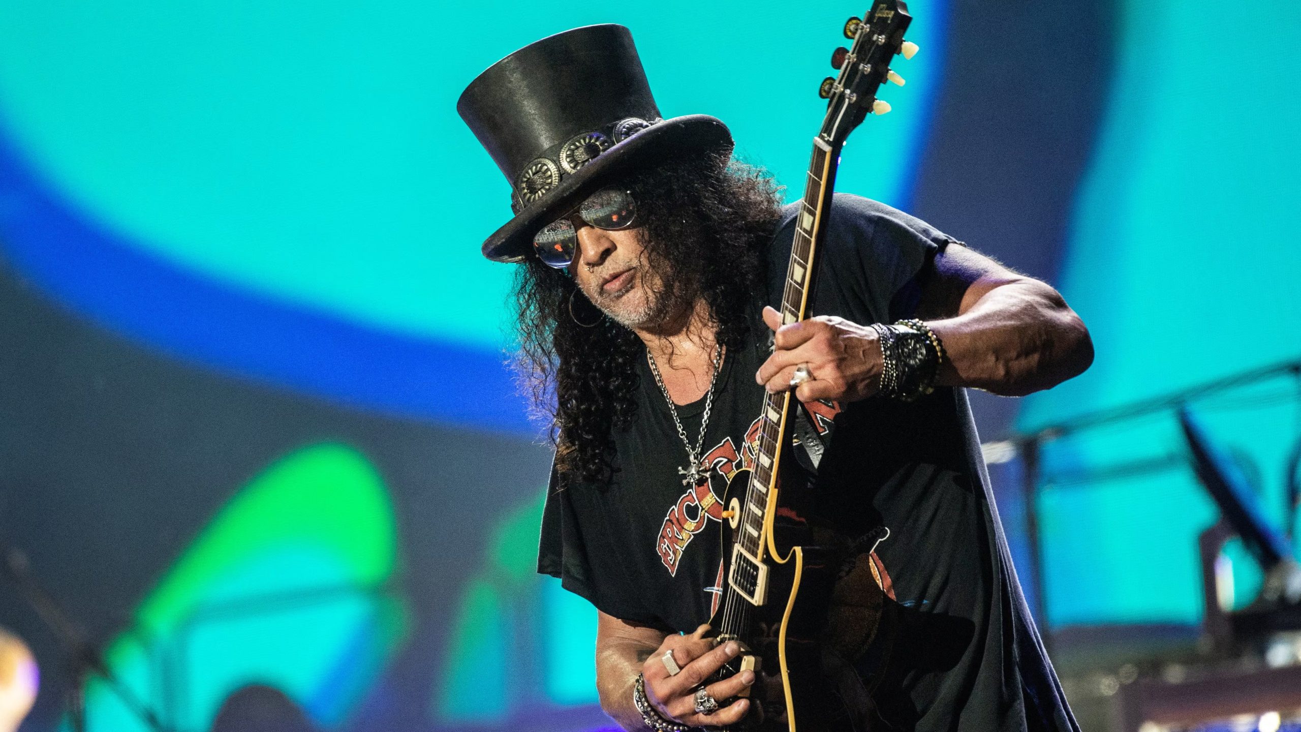 El guitarrista revela cómo la banda decide en tiempo real qué canciones tocar, priorizando la libertad creativa sobre la rutina (Ritzau Scanpix/Helle Arensbak via REUTERS)