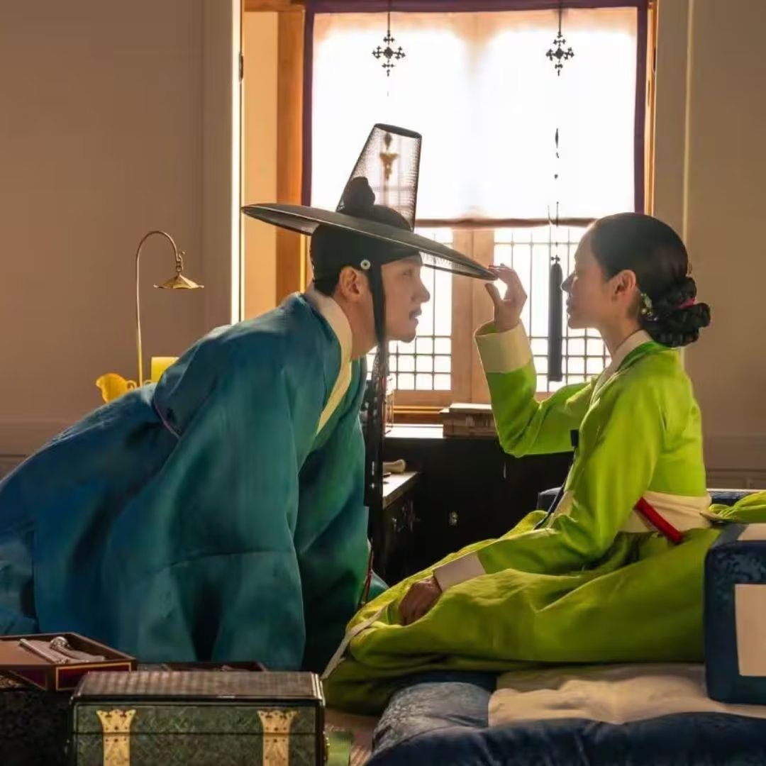 La serie l adapta el filme surcoreano 