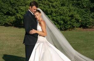 Tommy Paul y Paige Lorenze se casaron en Long Island, Nueva York, y dijeron a Vogue que eligieron el estado donde se conocieron ((Intagram/@tommypaul))