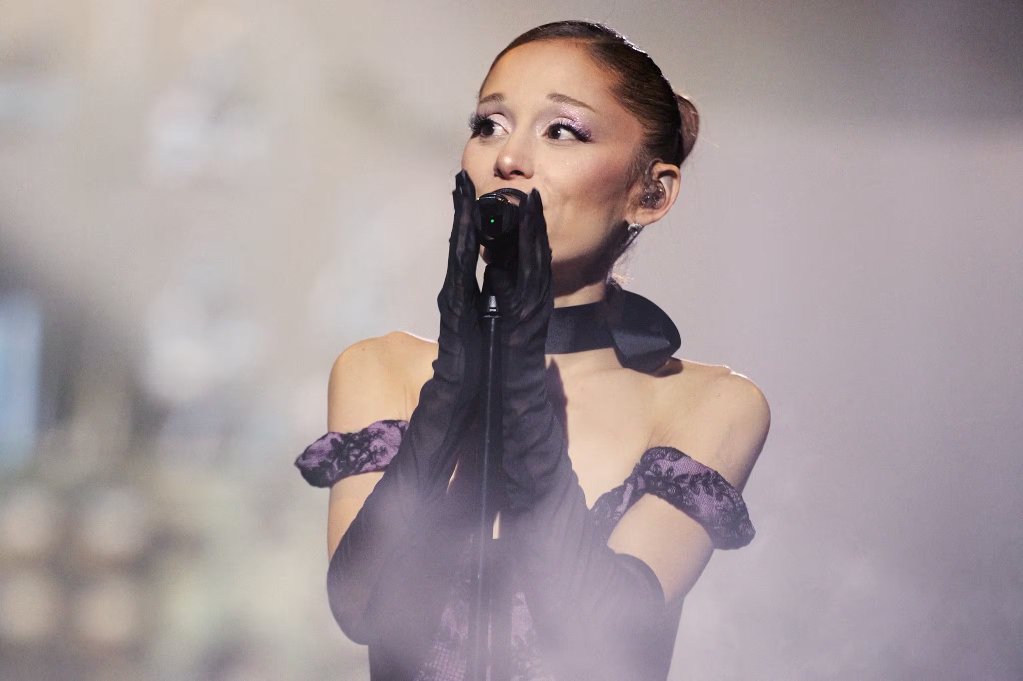 La cantante planea concluir el Eternal Sunshine Tour antes de tomarse una pausa de sus apariciones y actividades frente al público. (Team Ariana/X)