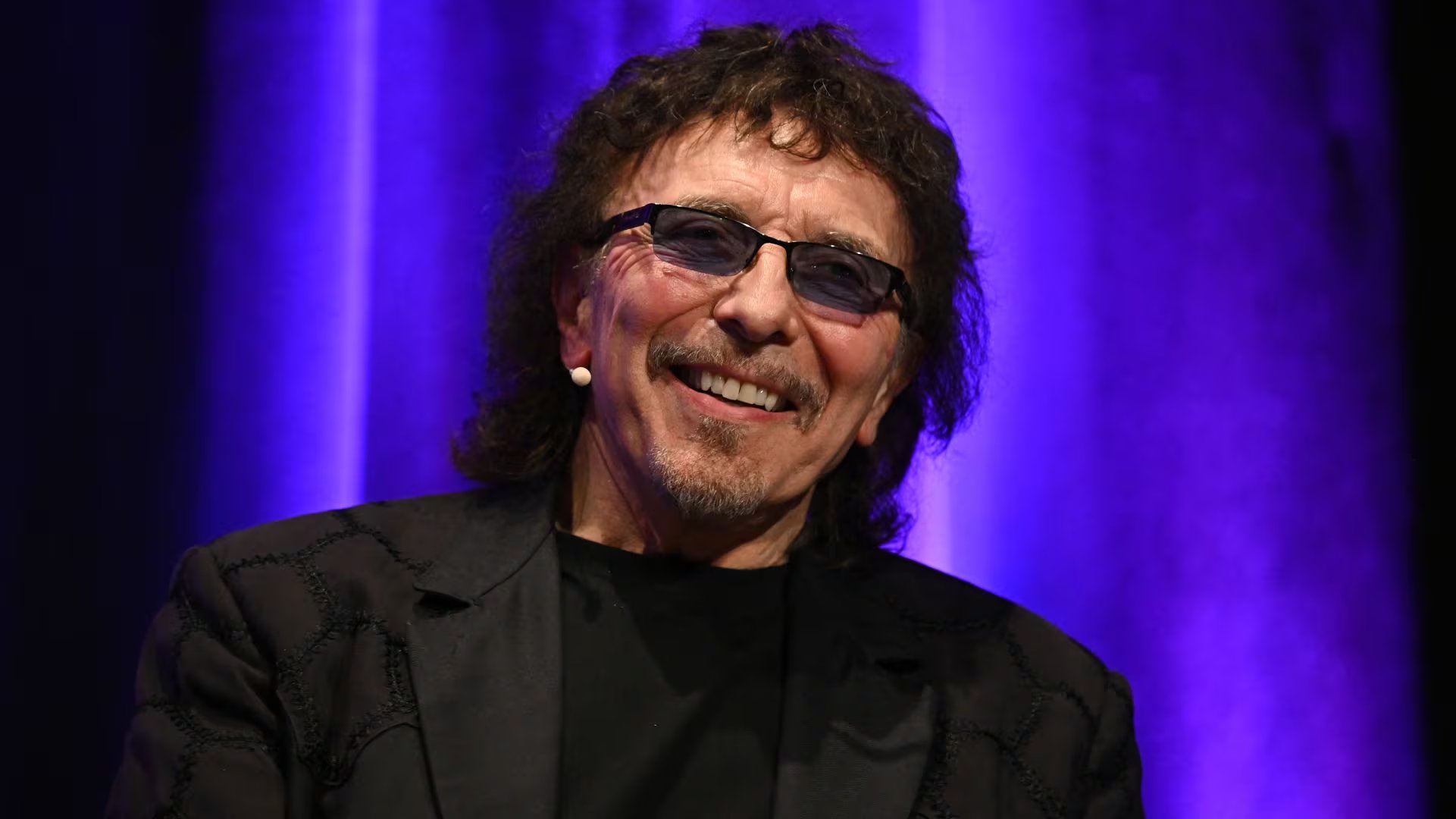 La conexión entre los guitarristas de Black Sabbath y Queen trascendió las fronteras musicales y se mantuvo sólida a lo largo de los años (Paul ELLIS/AFP)