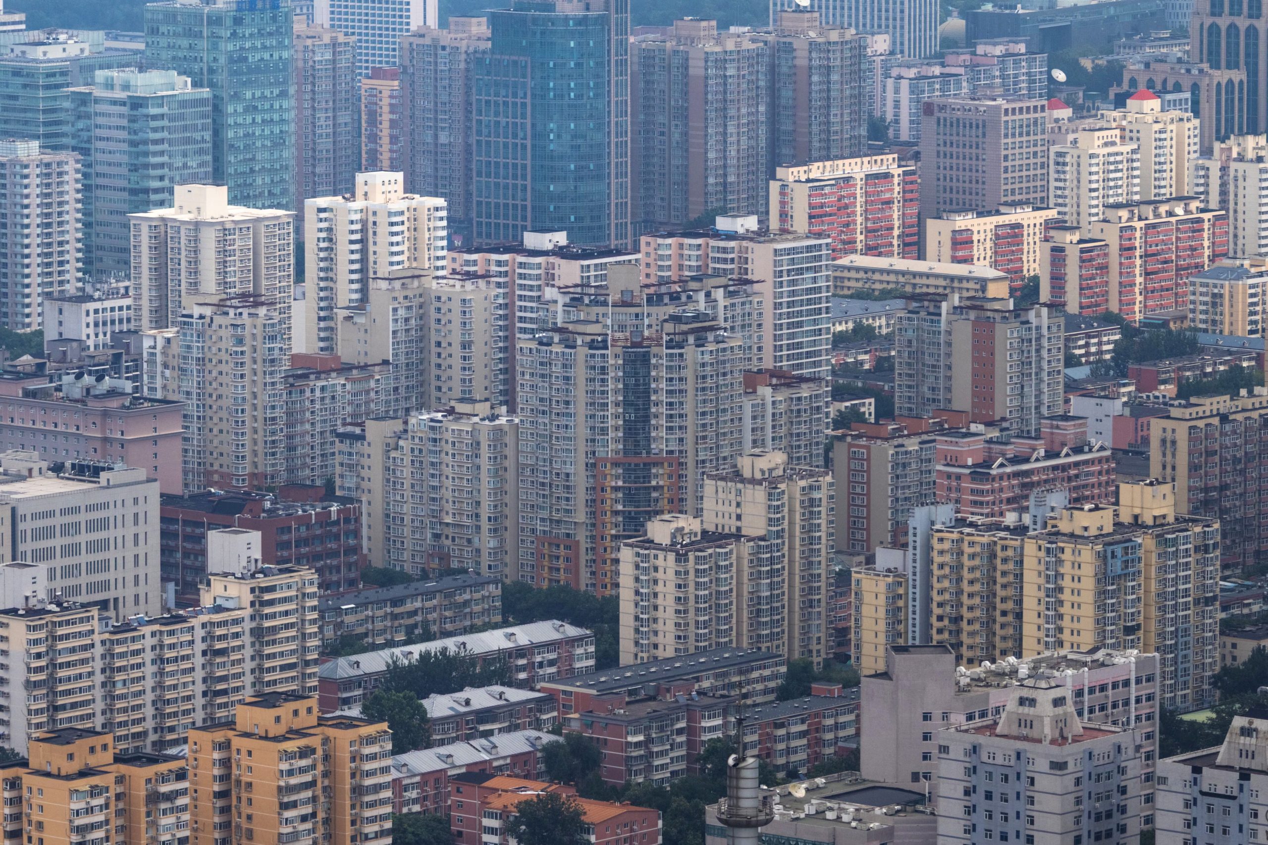 Dado que la mayoría de las empresas inmobiliarias privadas quebraron, las promotoras inmobiliarias estatales dominan ahora el mercado. Los participantes del mercado prevén que el sector inmobiliario estará más sujeto a la supervisión estatal (REUTERS)