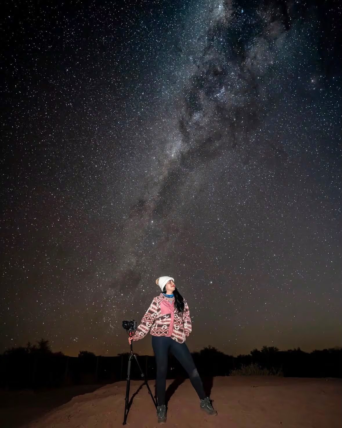 Mónica Mesa lleva más de diez años dedicada a la astrofotografía y actualmente cursa estudios de astronomía en Chile -crédito monimesita/Instagram