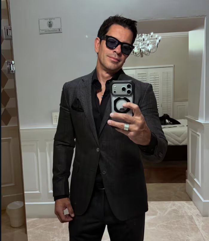 El cantante aseguró que a pesar de las dificultades logró mejorar y sentirse cómodo. (IG: yahirmusic)