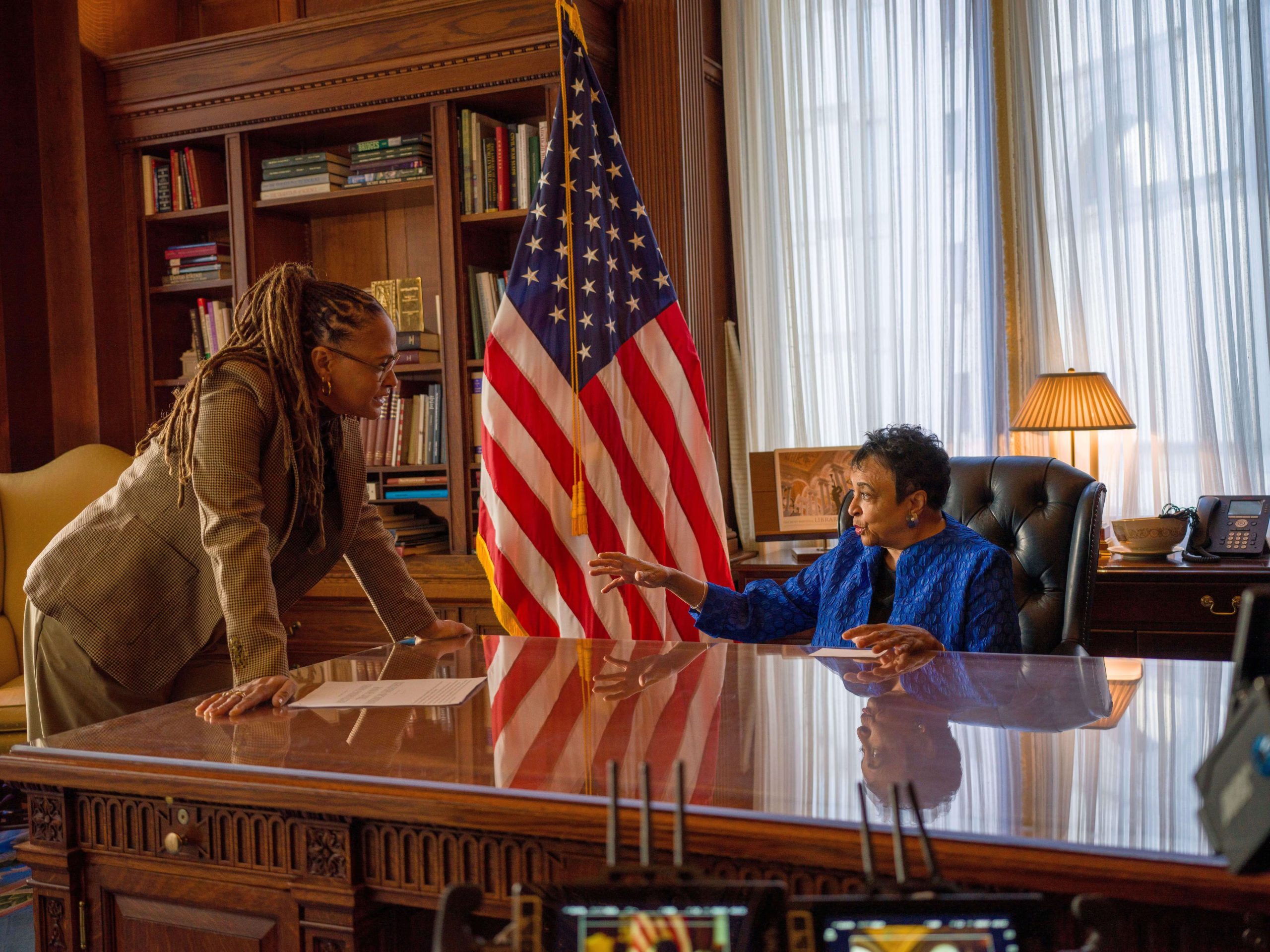 La cineasta Ava DuVernay aborda la ciudadanía por nacimiento en Estados Unidos en su documental titulado 