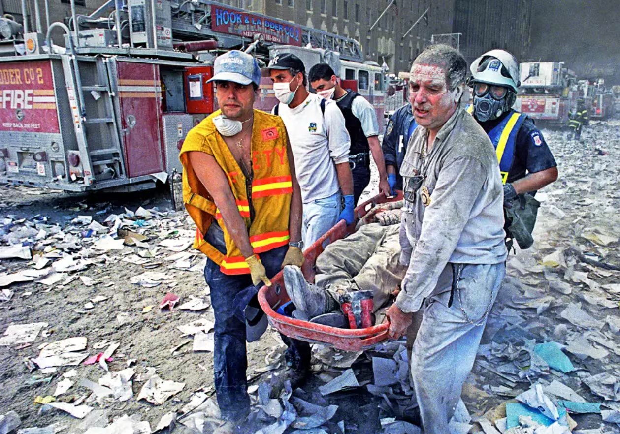 William Rodríguez, empleado de limpieza puertorriqueño de la Torre Norte, rescató sobrevivientes y abrió puertas trabadas con una llave maestra durante el 11-S (William Rodríguez)