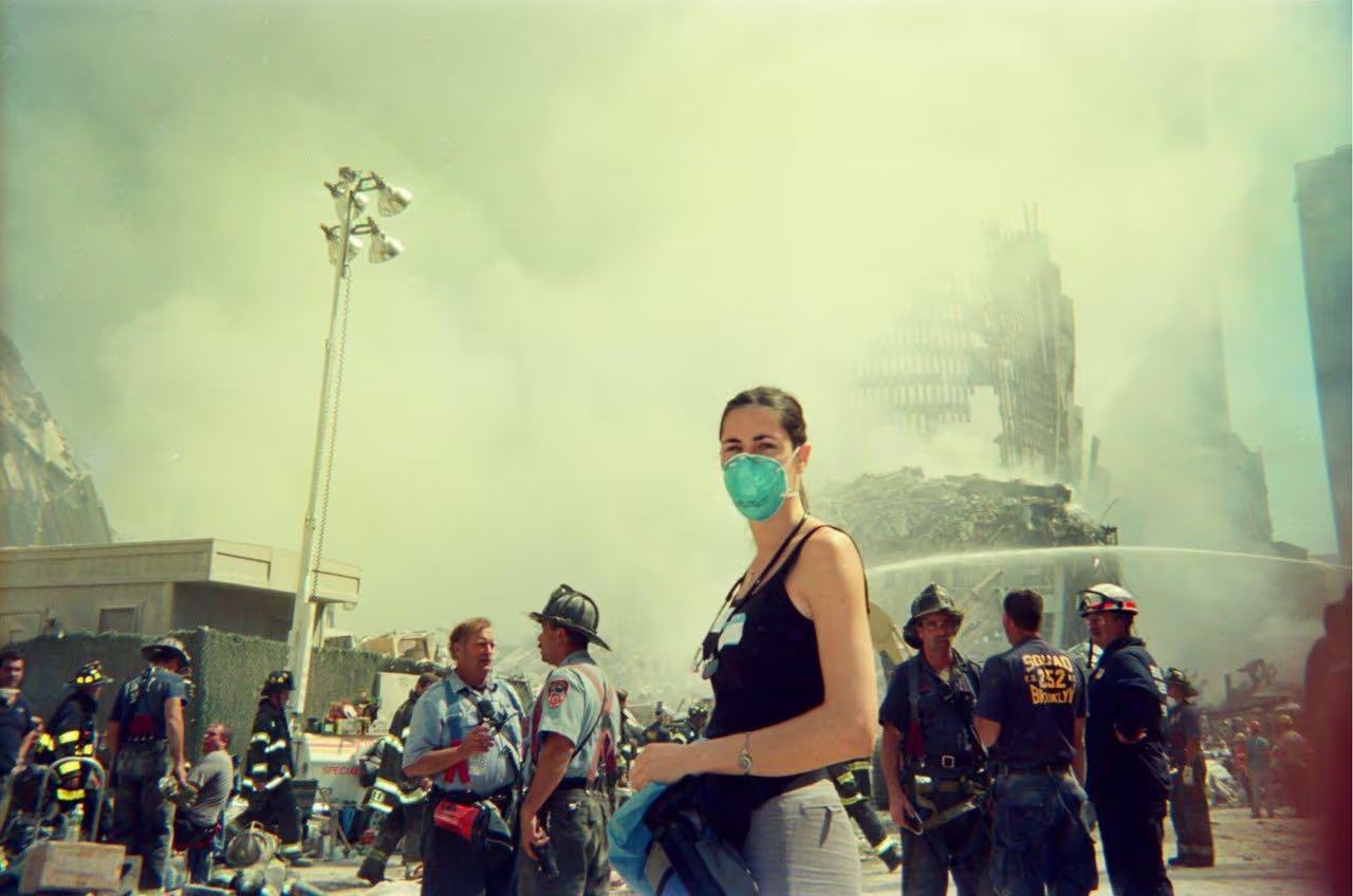 Alejandra Ciappa, médica argentina y voluntaria de la Cruz Roja, asistió a rescatistas en la Zona Cero y evacuó edificios cercanos tras el 11S (Archivo)