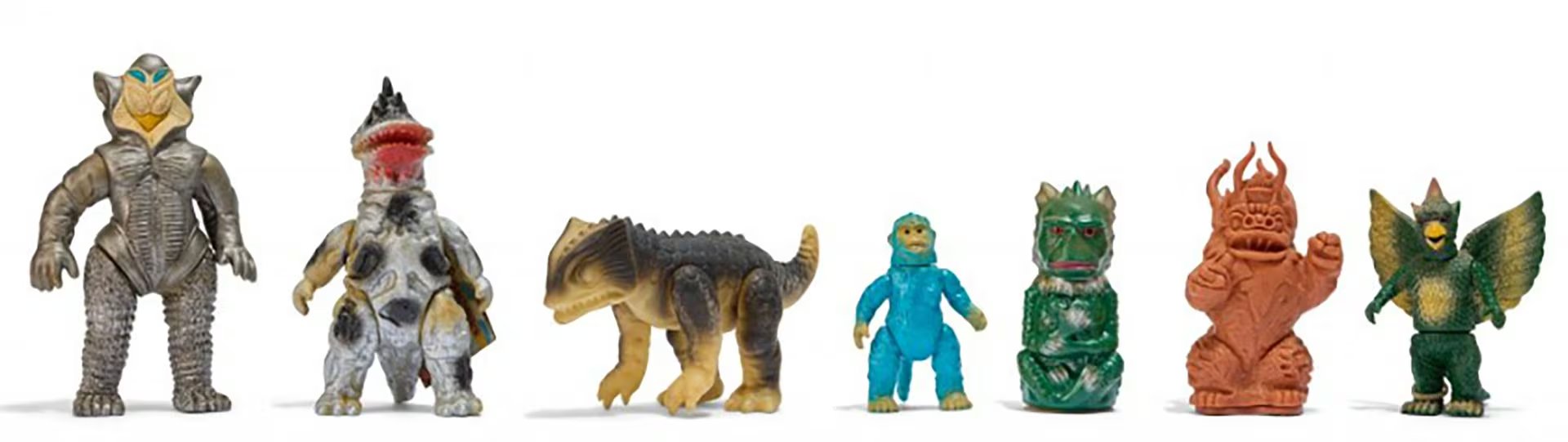 Figuras de acción kaiju de época de la colección de Sompote Sands. Foto Julien’s Auctions.