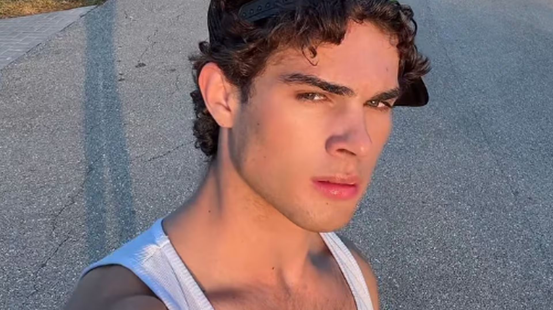 La demanda civil sostiene que el streamer tuvo relaciones sexuales con Mendoza cuando ella estaba intoxicada e incapaz de dar consentimiento (Instagram/@clavicular0)