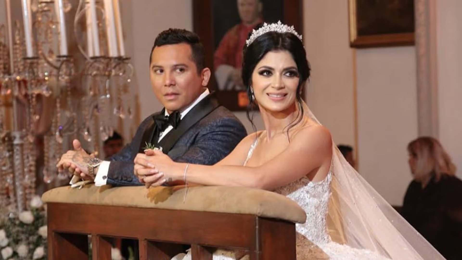 La modelo abandonó La Casa de los Famosos por petición de su pareja.
Foto:
IG@kimfloresgz