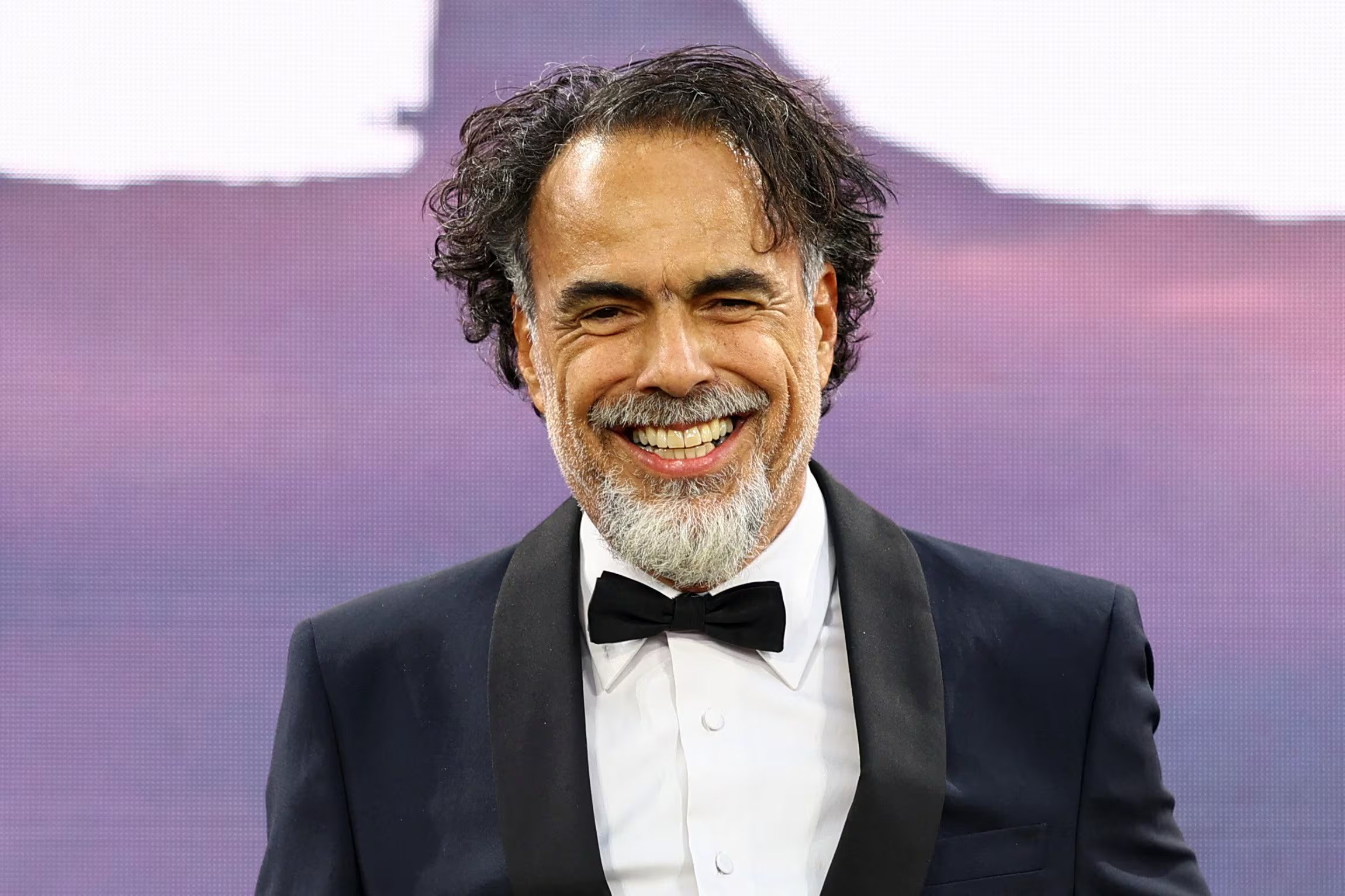 Alejandro González Iñárritu advirtió sobre cómo la inteligencia artificial altera la percepción de la realidad y genera dudas sobre las imágenes (REUTERS/Hannah McKay)