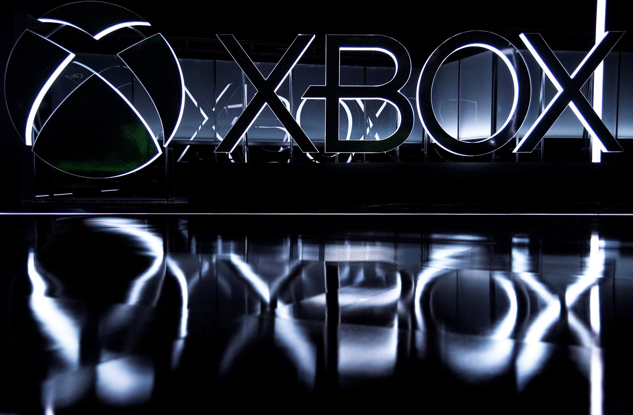 La división de videojuegos genera alrededor del 6% de las ganancias totales del grupo corporativo Microsoft. (REUTERS/Kevork Djansezian/File Photo)