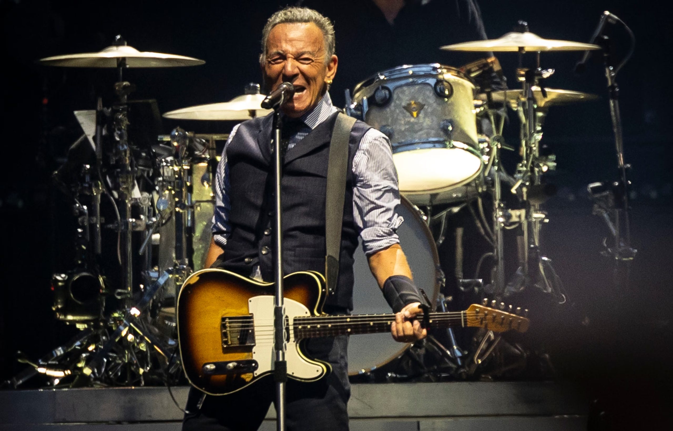 El músico explicó que avanza con dos discos y que busca concluir uno de ellos antes de editar el material ya finalizado (EFE/ Javier Etxezarreta)
