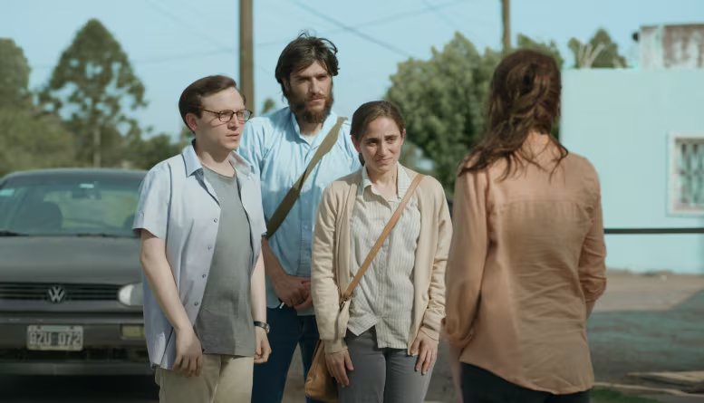 El relato de Cautiva se organiza en tres líneas temporales para seguir la transformación de su protagonista. (TNT/Flow)