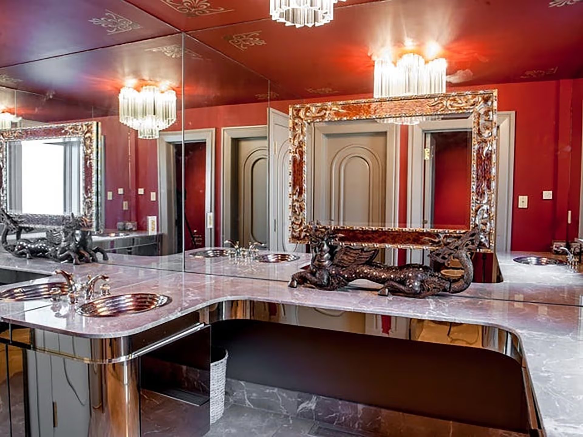 El interior de la mansión (Douglas Elliman Real Estate)