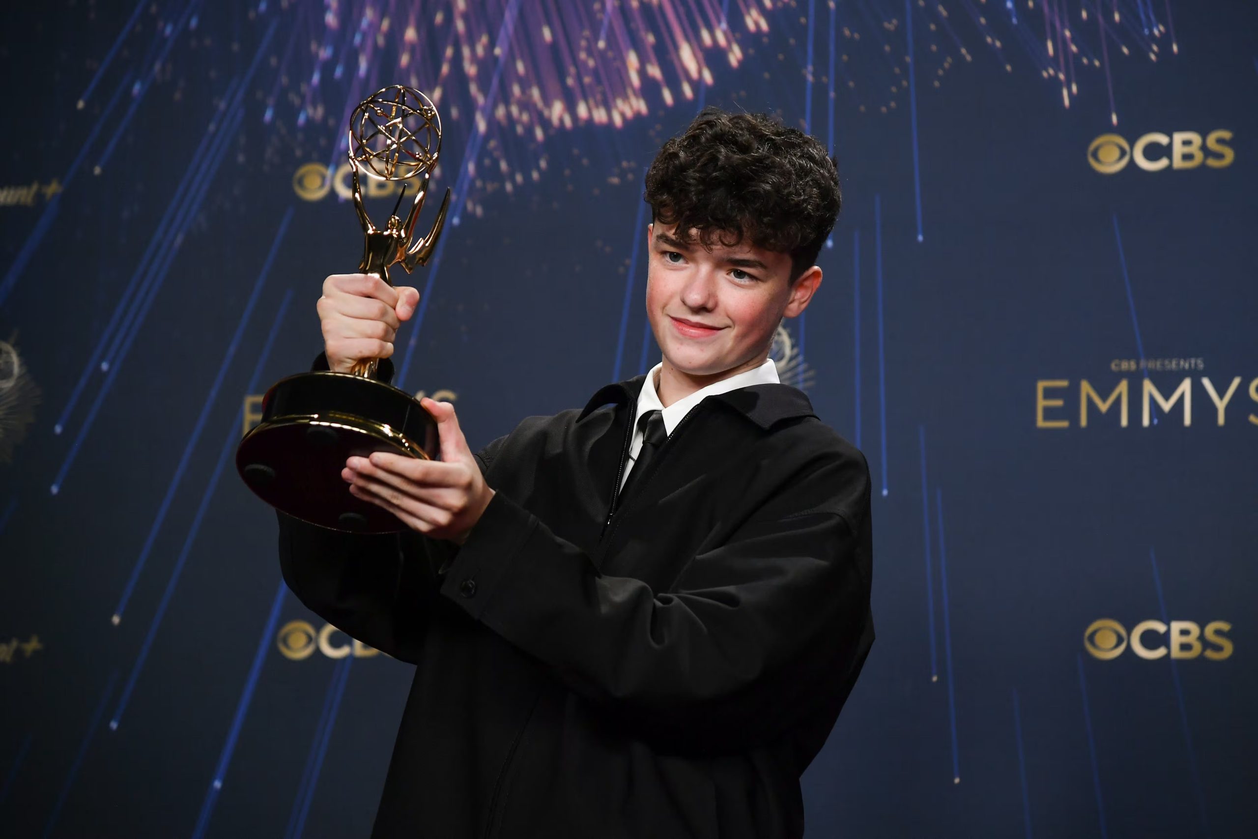Owen Cooper ingresó al ranking al ganar el Emmy en 2025 a los 15 años y 283 días por Adolescence, de Netflix, y se convirtió en el más joven de su categoría. (Foto Richard Shotwell/Invision/AP)